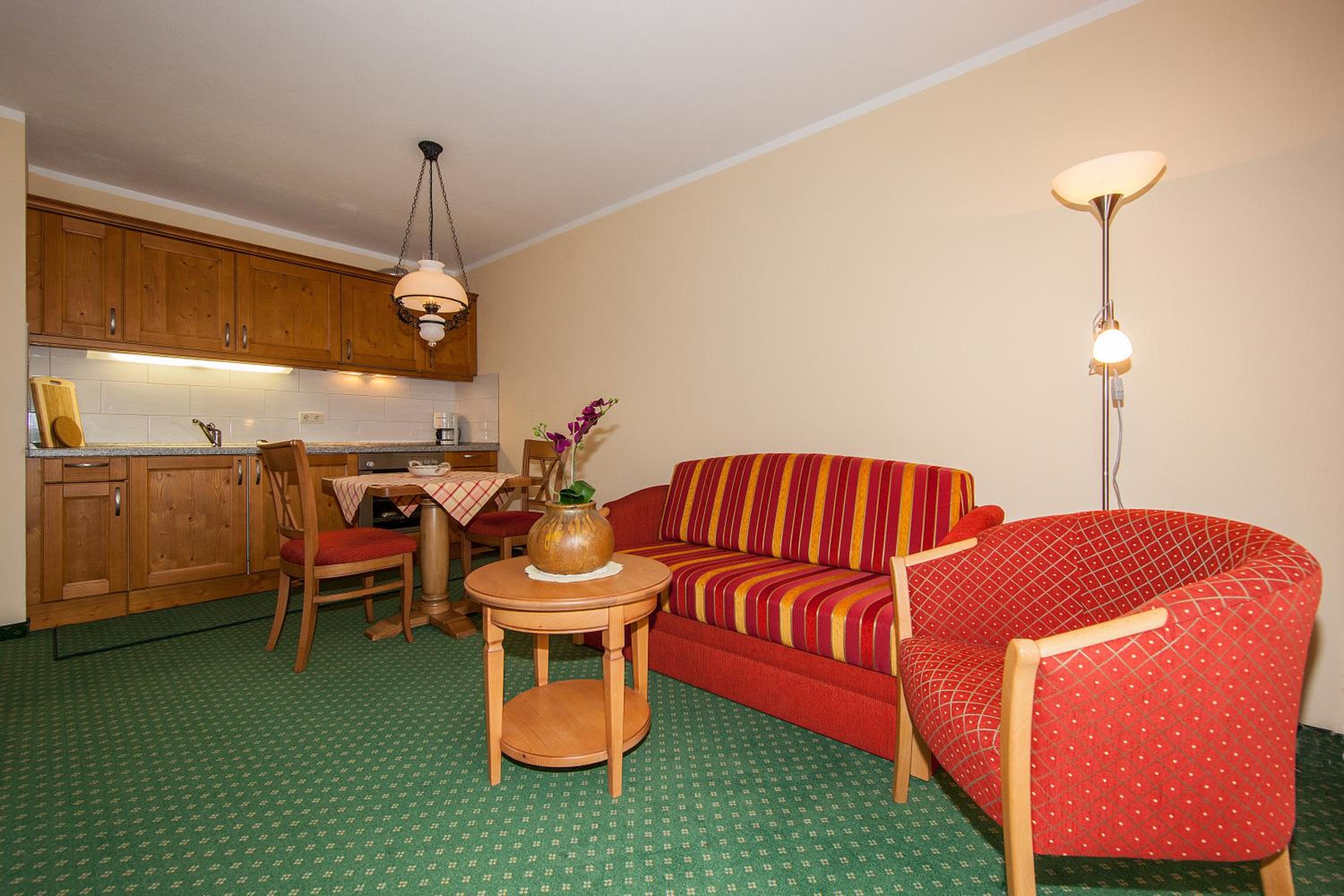 Apartment with Balcony photo 3
