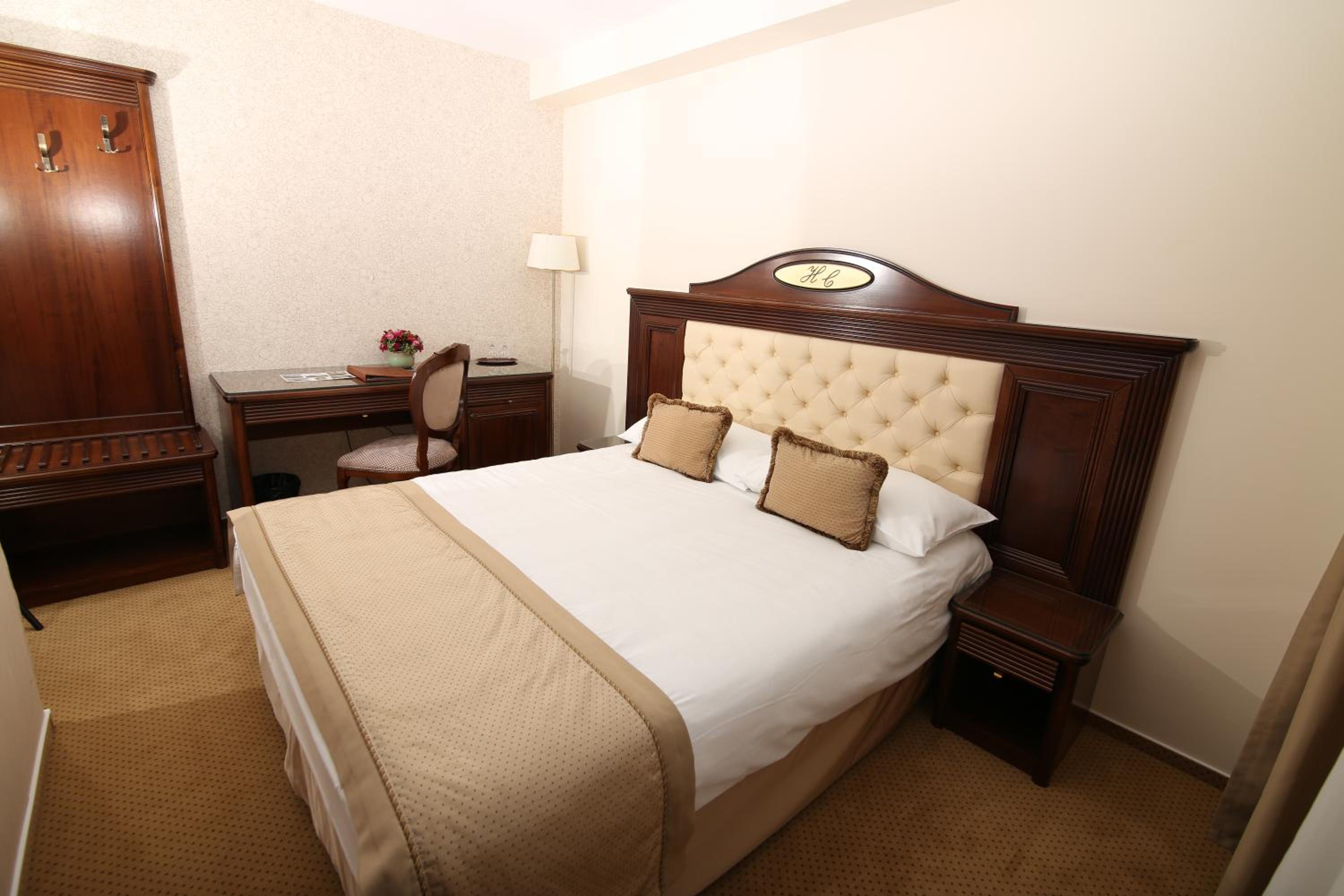 Standard Double Room 3***