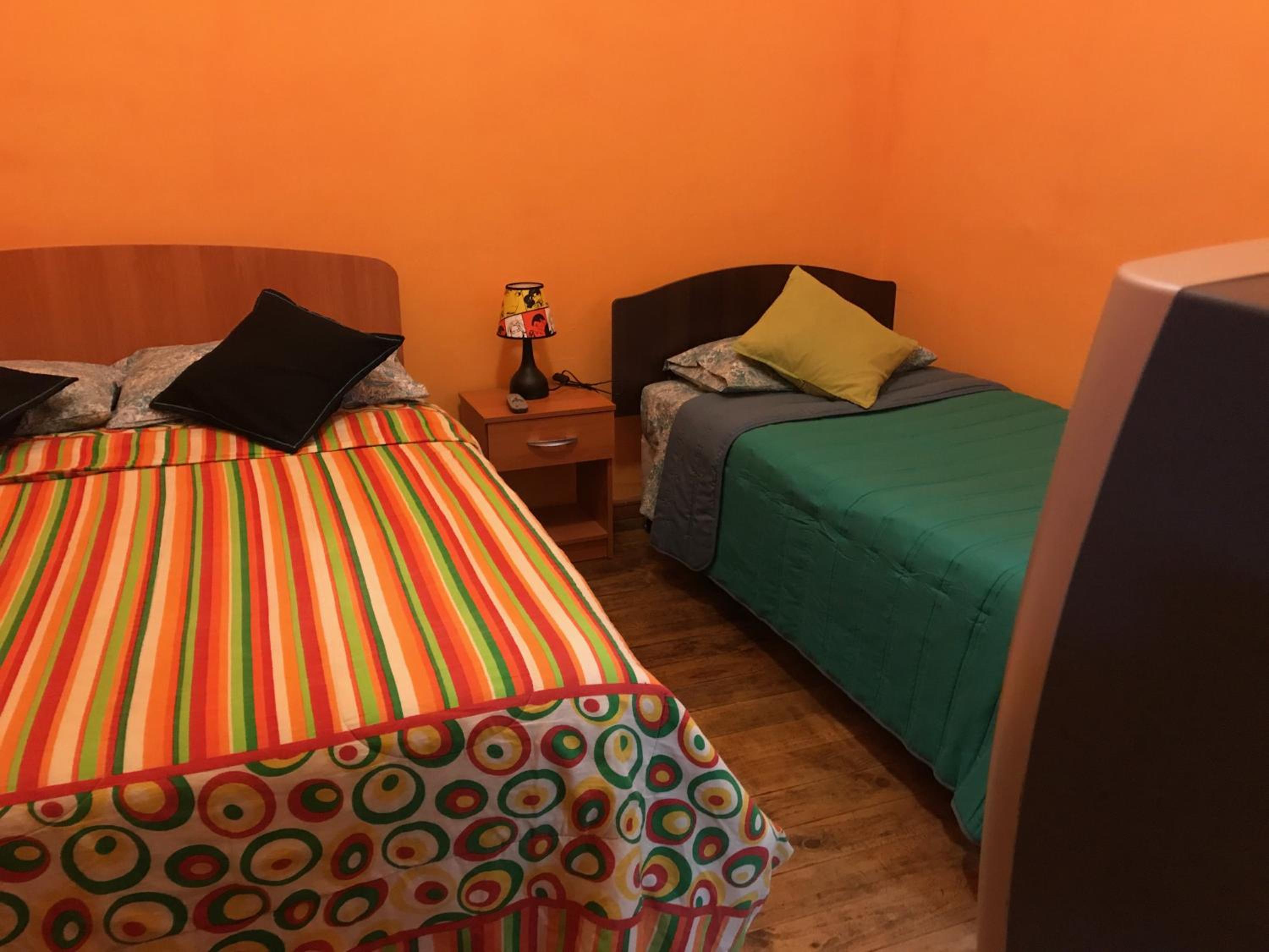 Economy Triple Room with Shared Bathroom photo 3