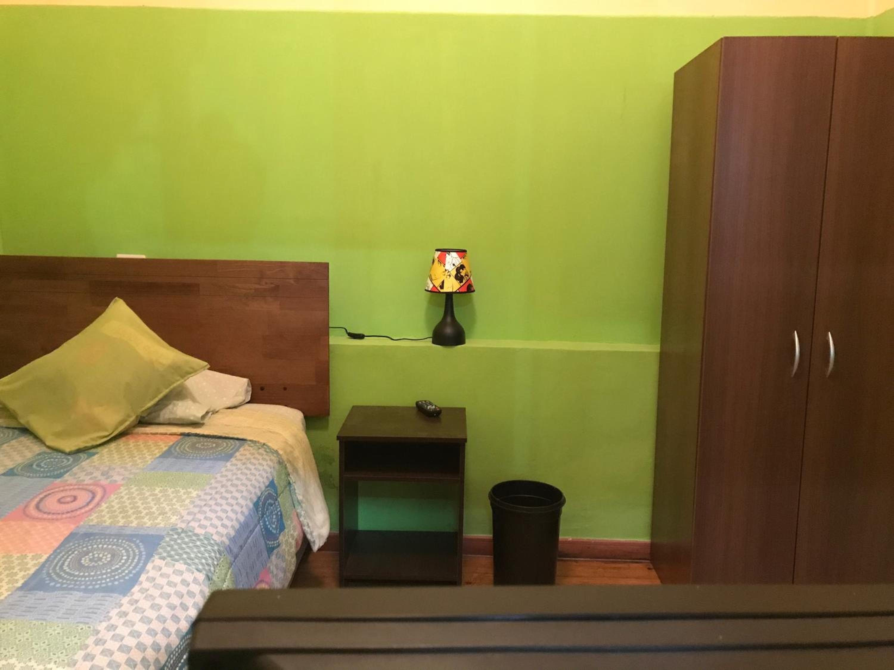 Standard Single Room with Shared Bathroom photo 1