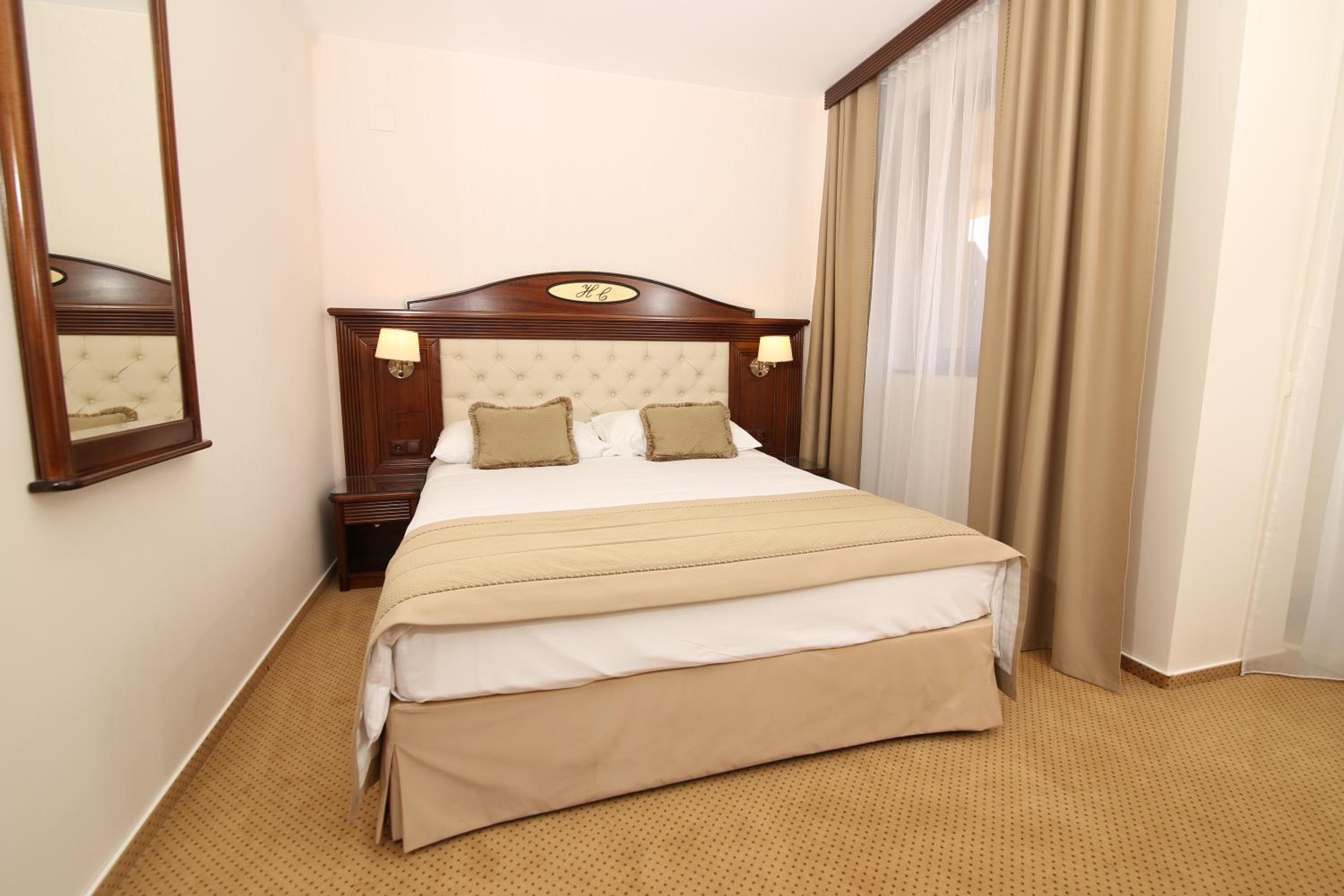 Double Room with Balcony 4****