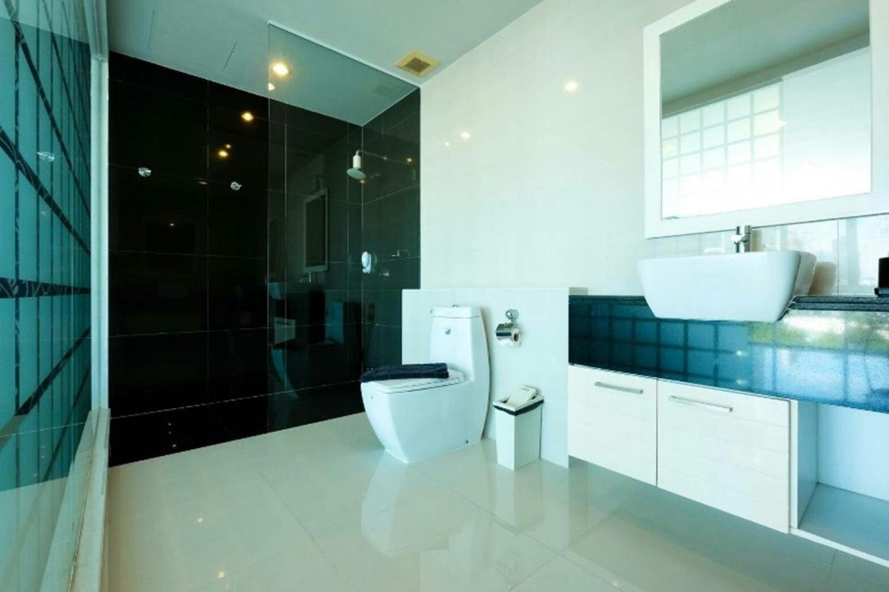 Panorama 4 Bedroom Suite with Sea View photo 2