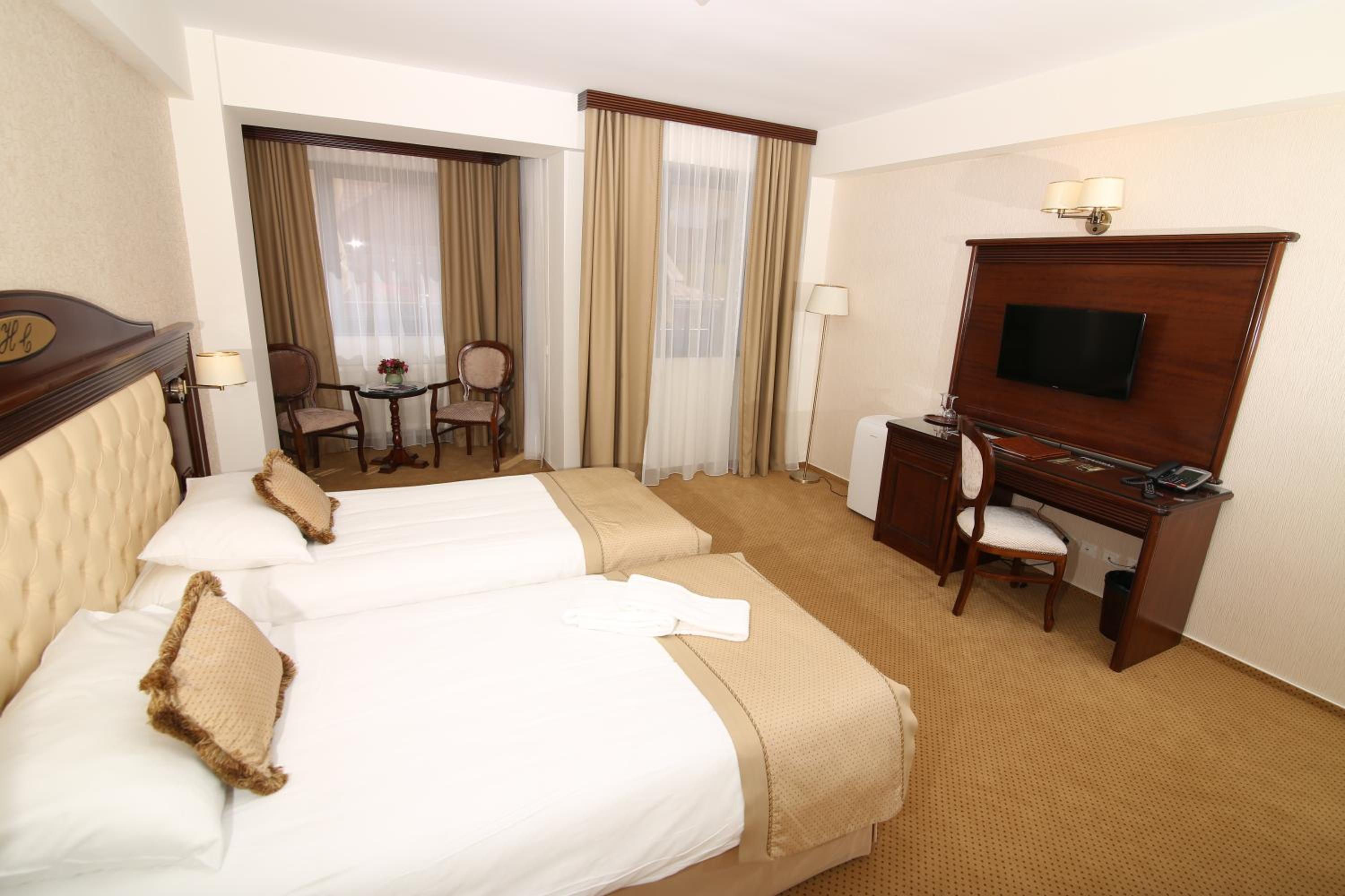 Double or Twin Room 4* - Disability Access with closed balcony and restaurant view