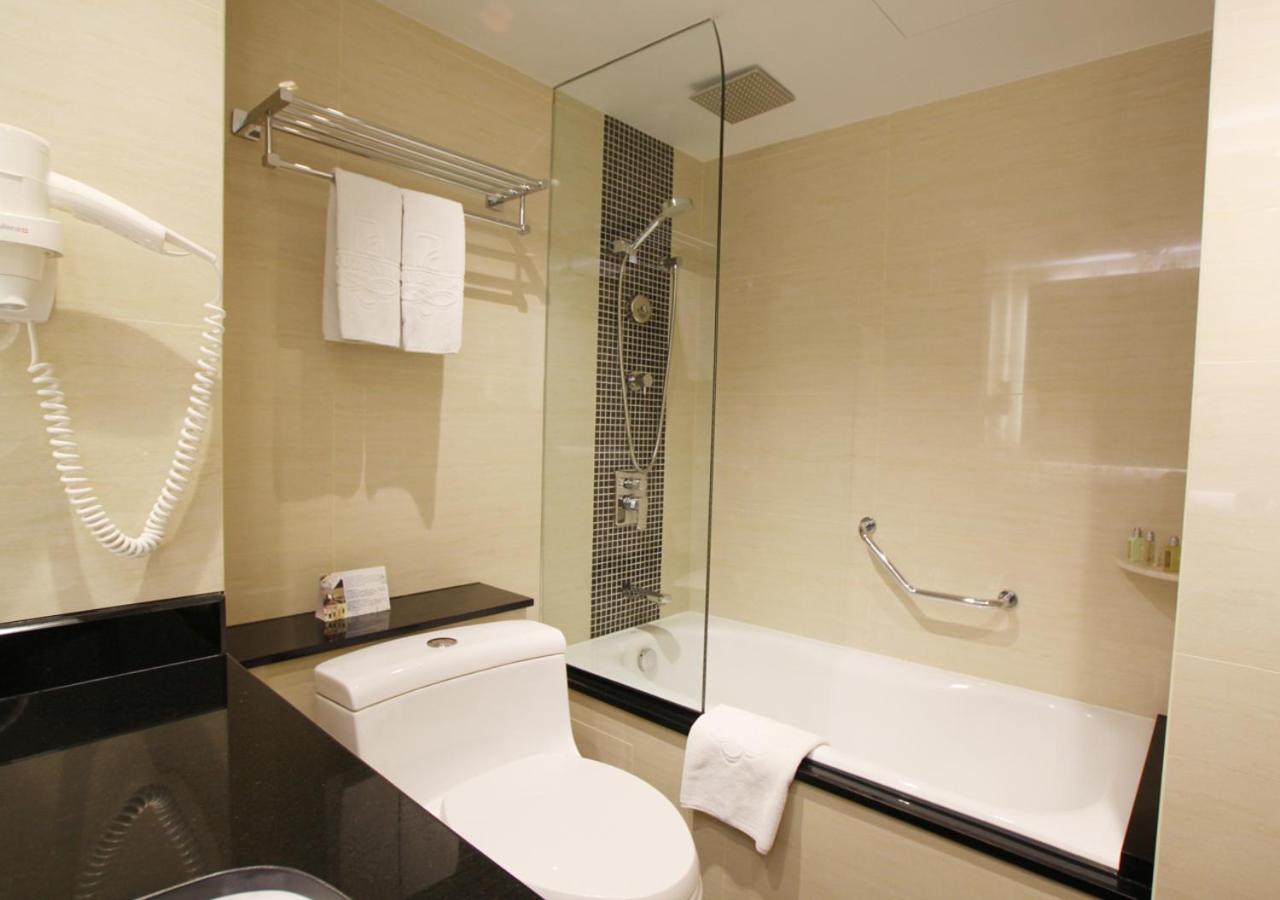 Superior Twin Room (Smoking) photo 3