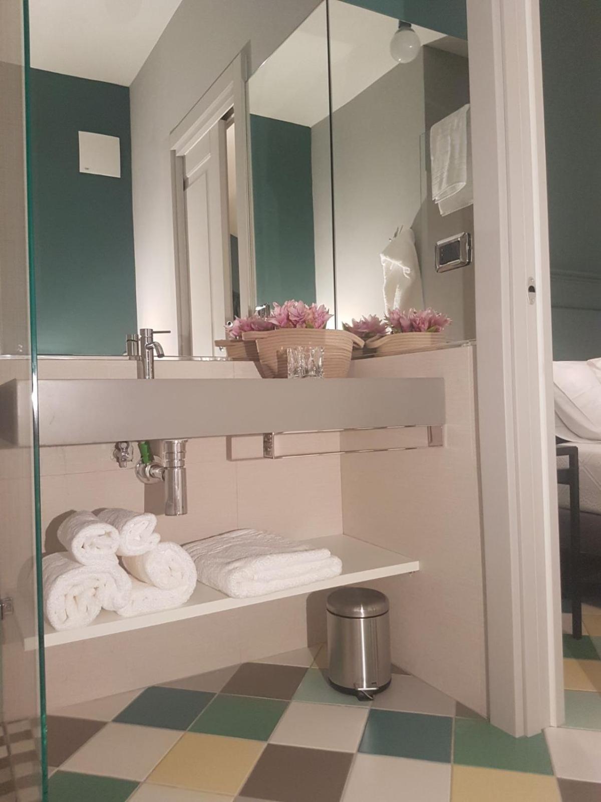 Superior King Room photo 2