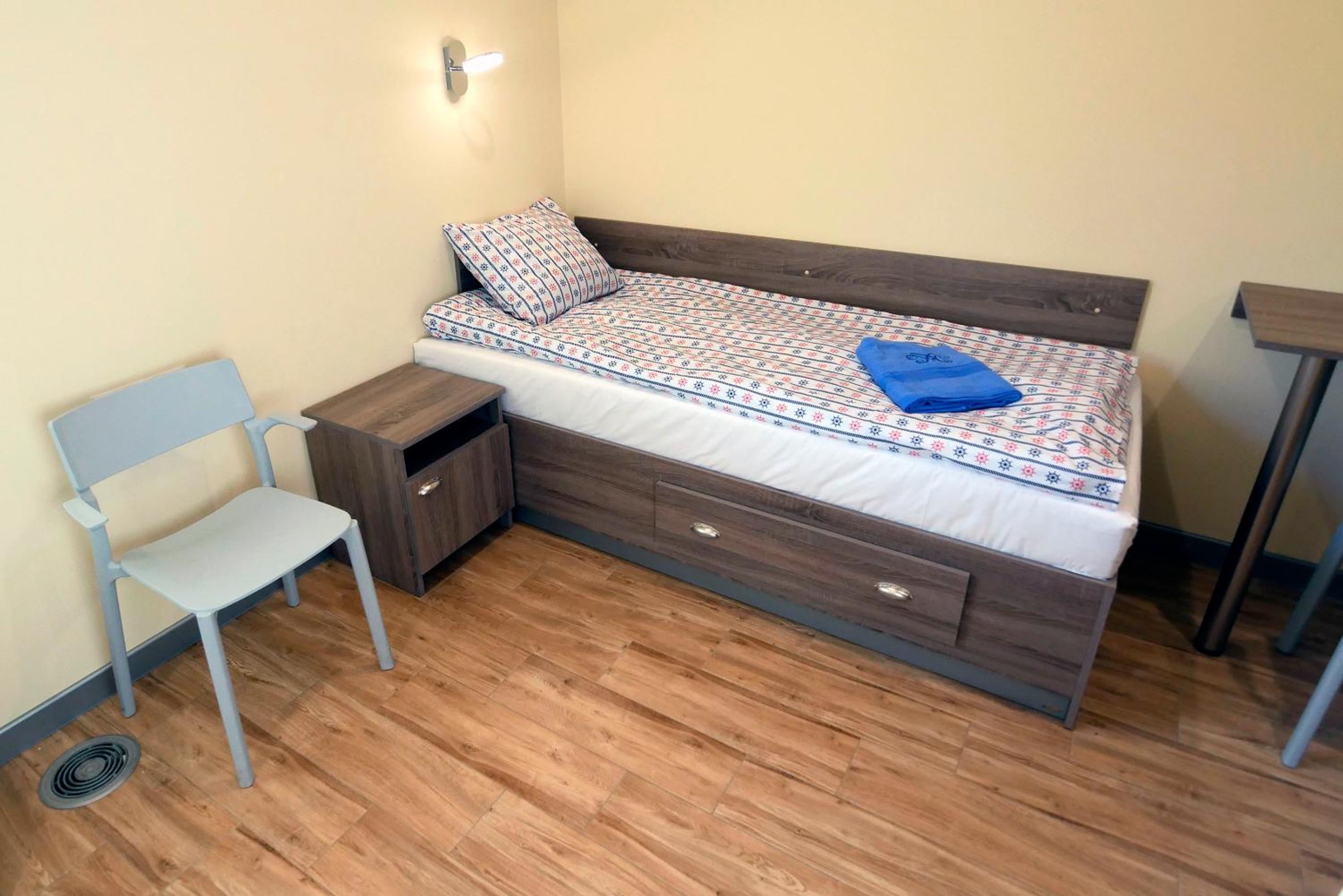Double or Twin Room - Photo 8