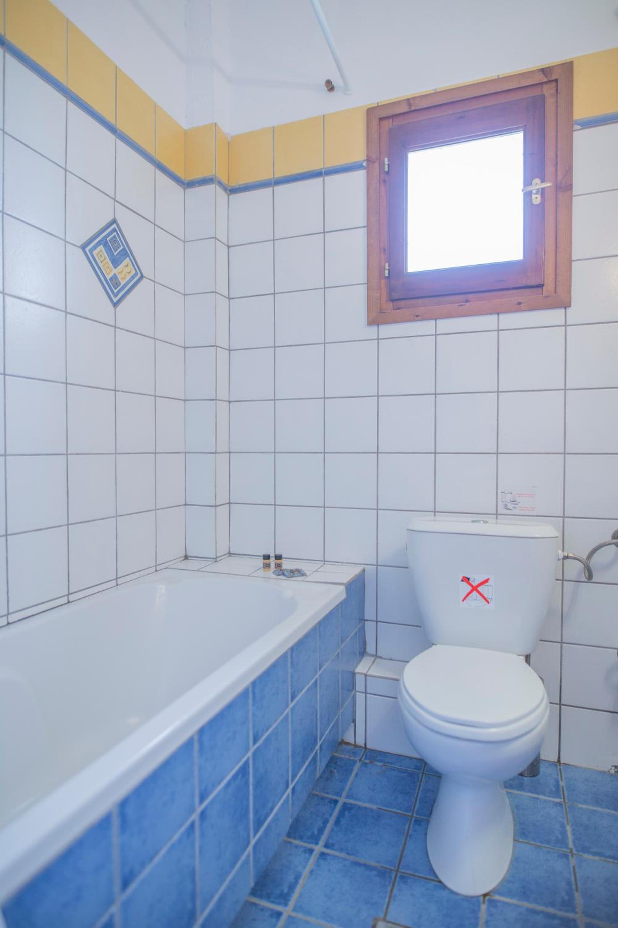 Double Room with Sea View - Photo 2