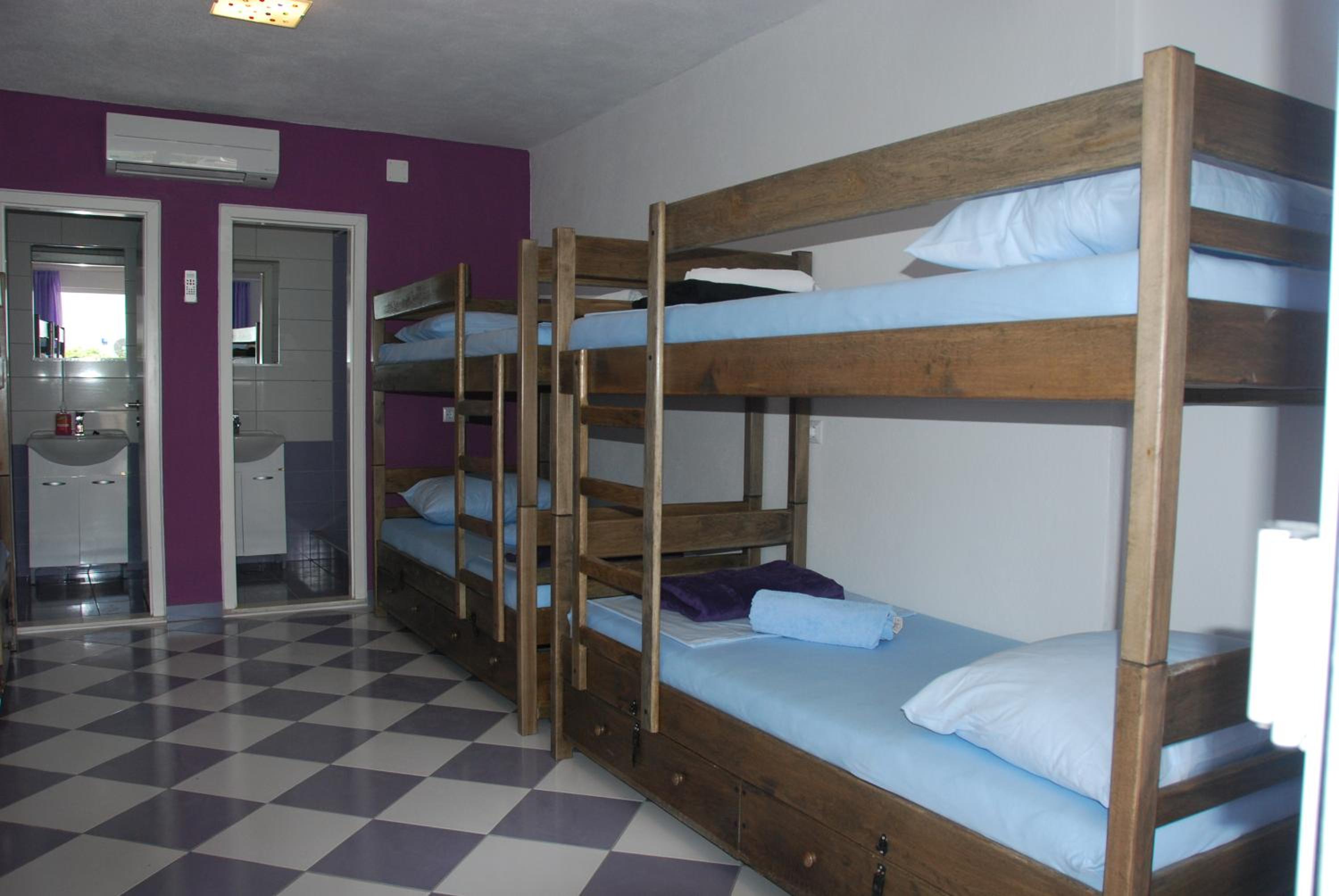 Bed in 8-Bed Mixed Dormitory Room