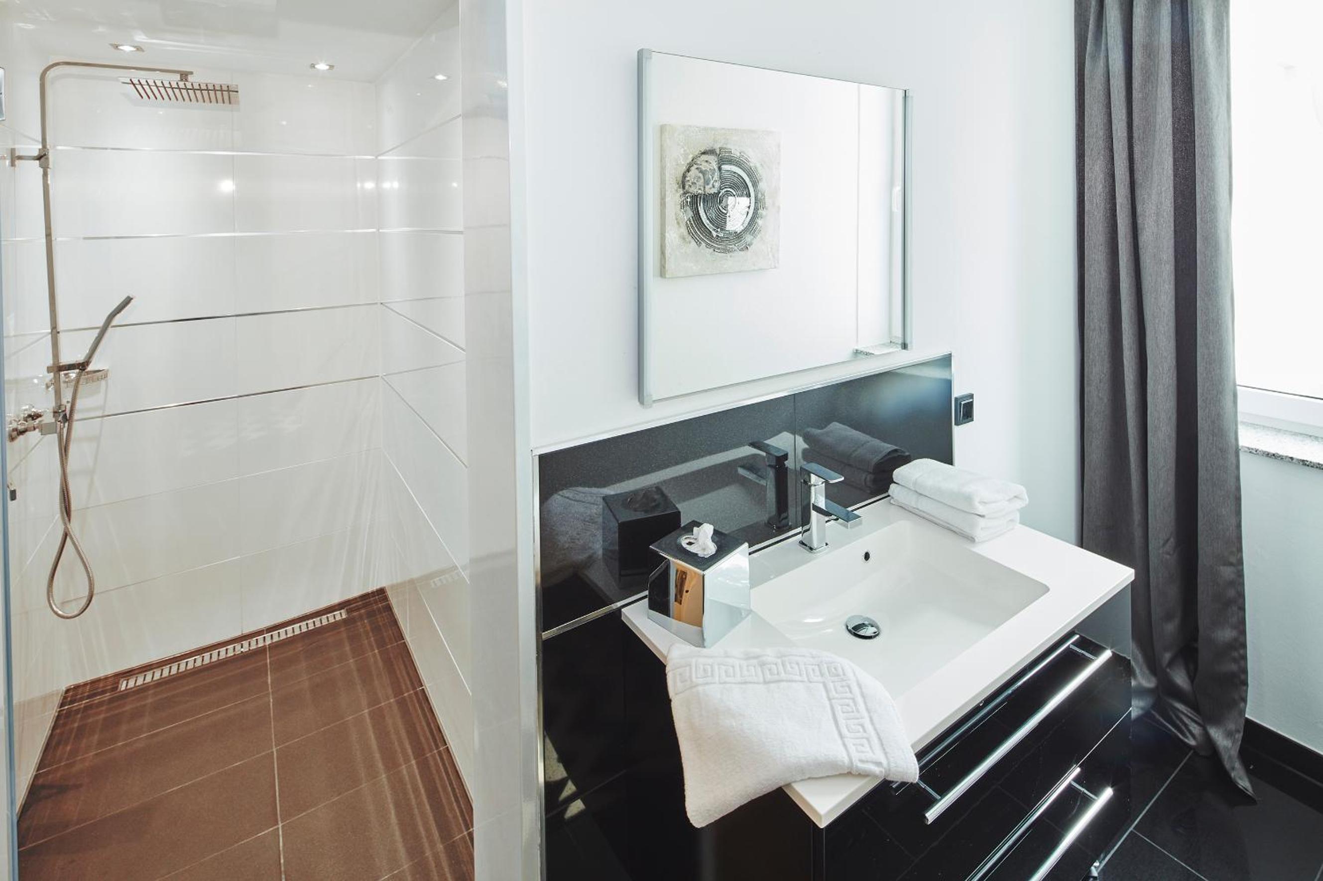 Deluxe Suite photo 3