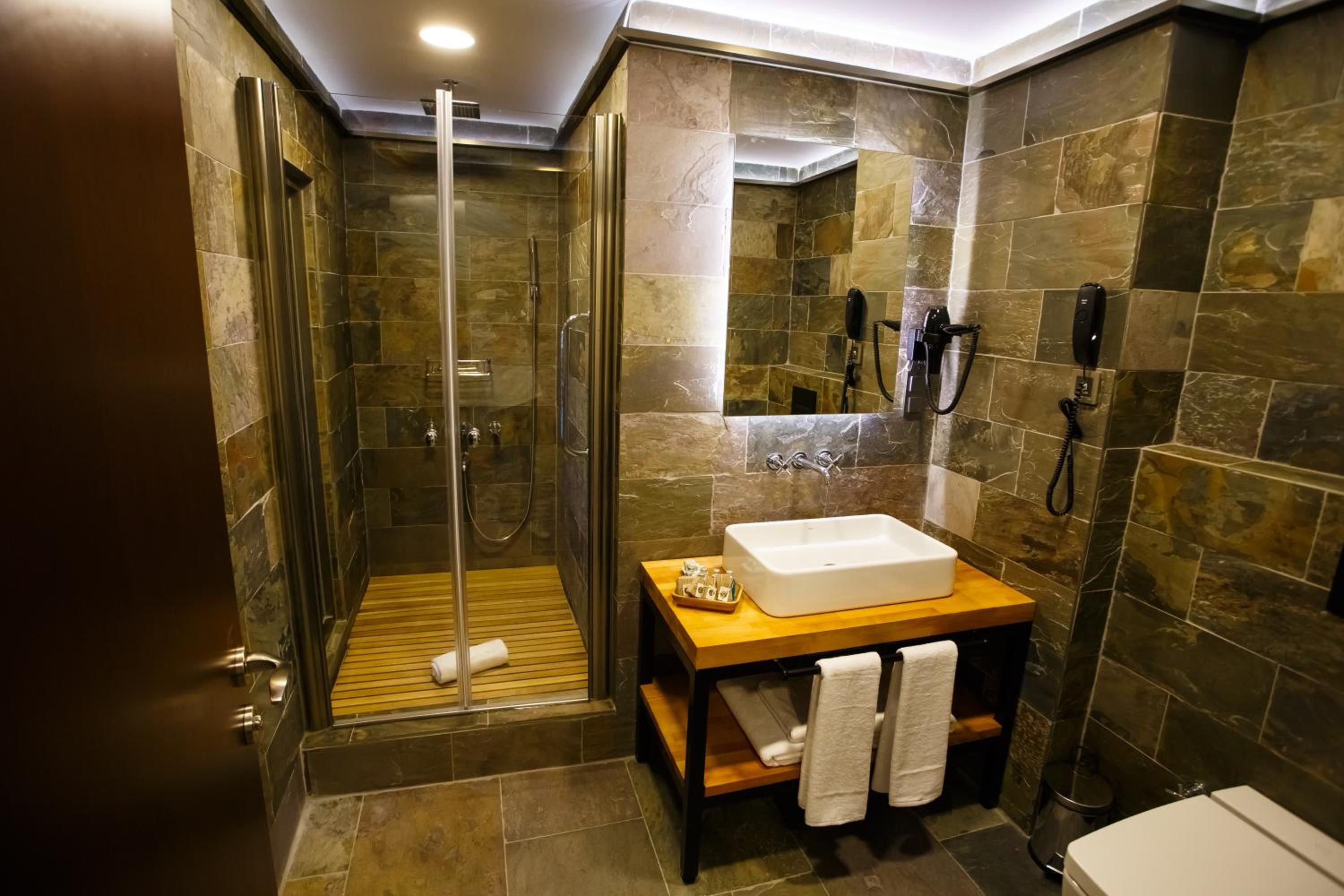 Family Suite - Photo 3