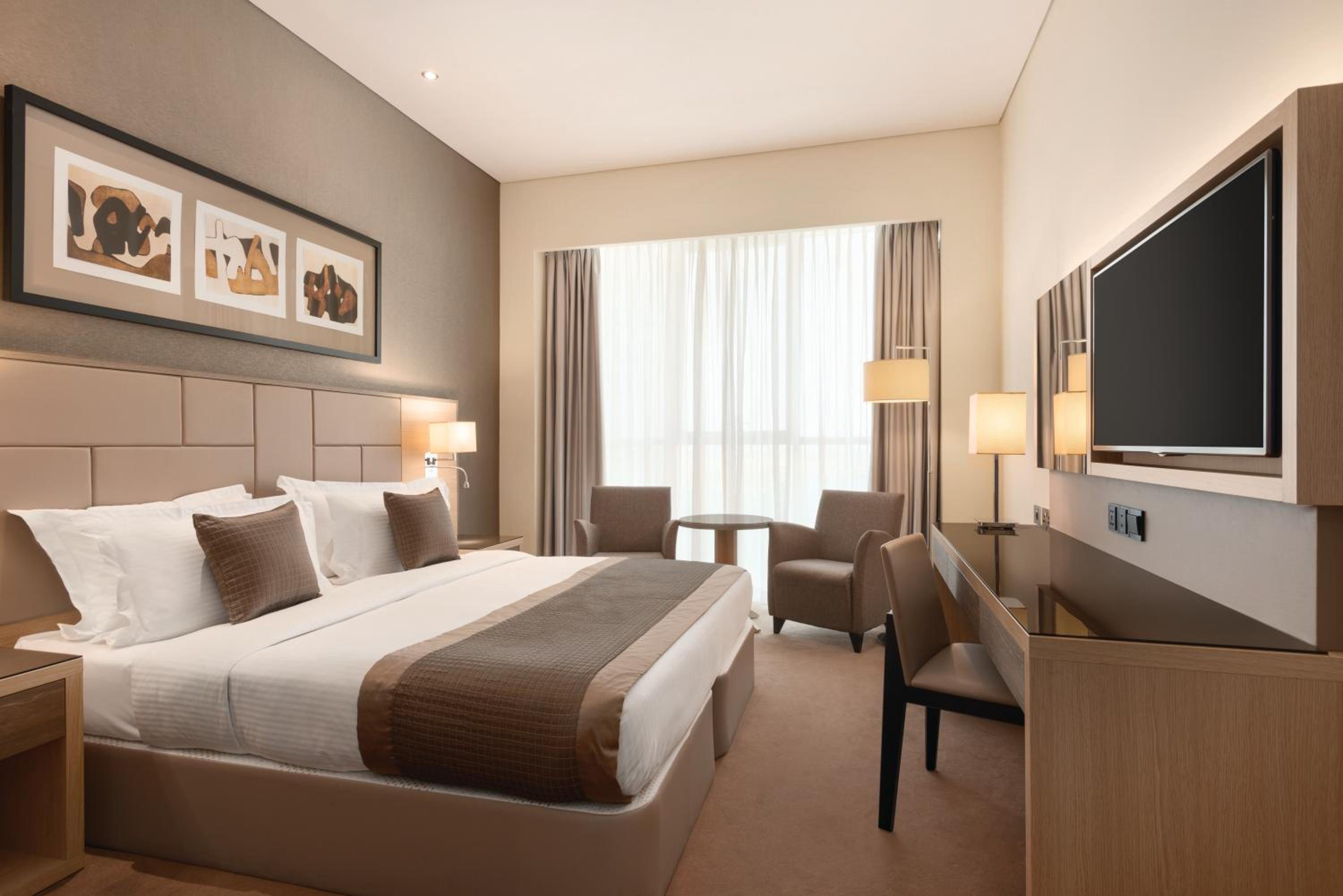 Classic Double Room with City View, 15% off F&B photo 3