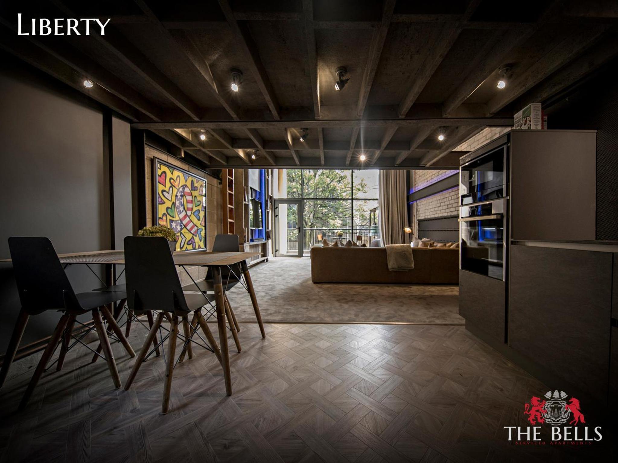 Liberty - One Bedroom Loft Apartment with Hot Tub and Balcony photo 3