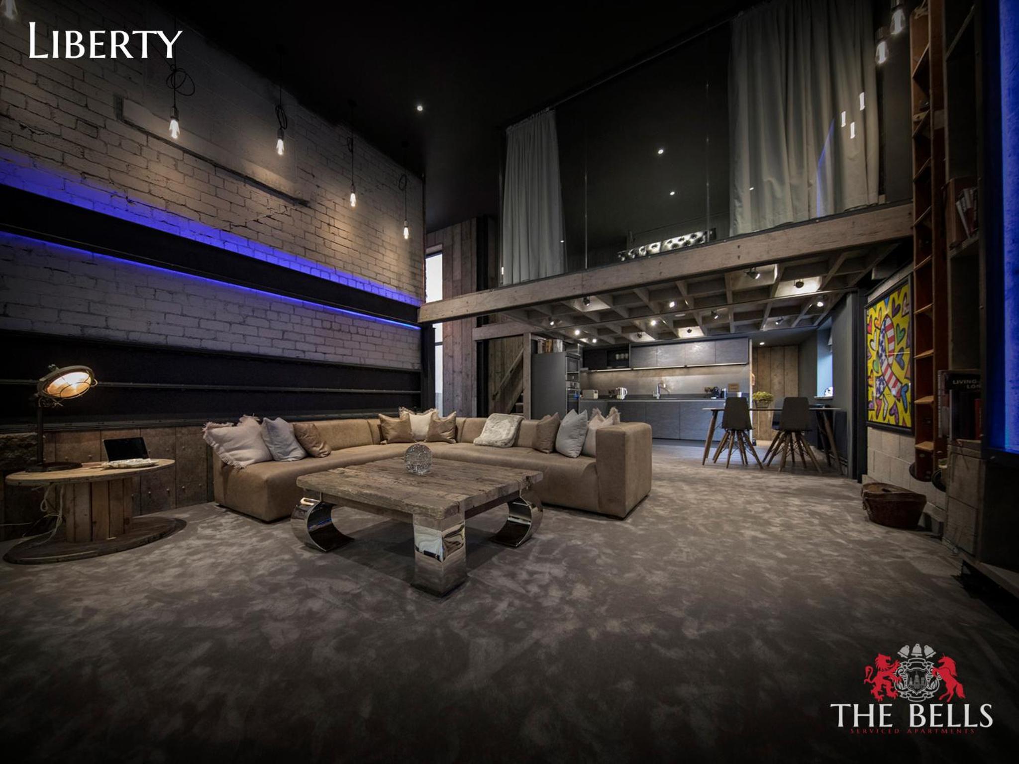 Liberty - One Bedroom Loft Apartment with Hot Tub and Balcony photo 2