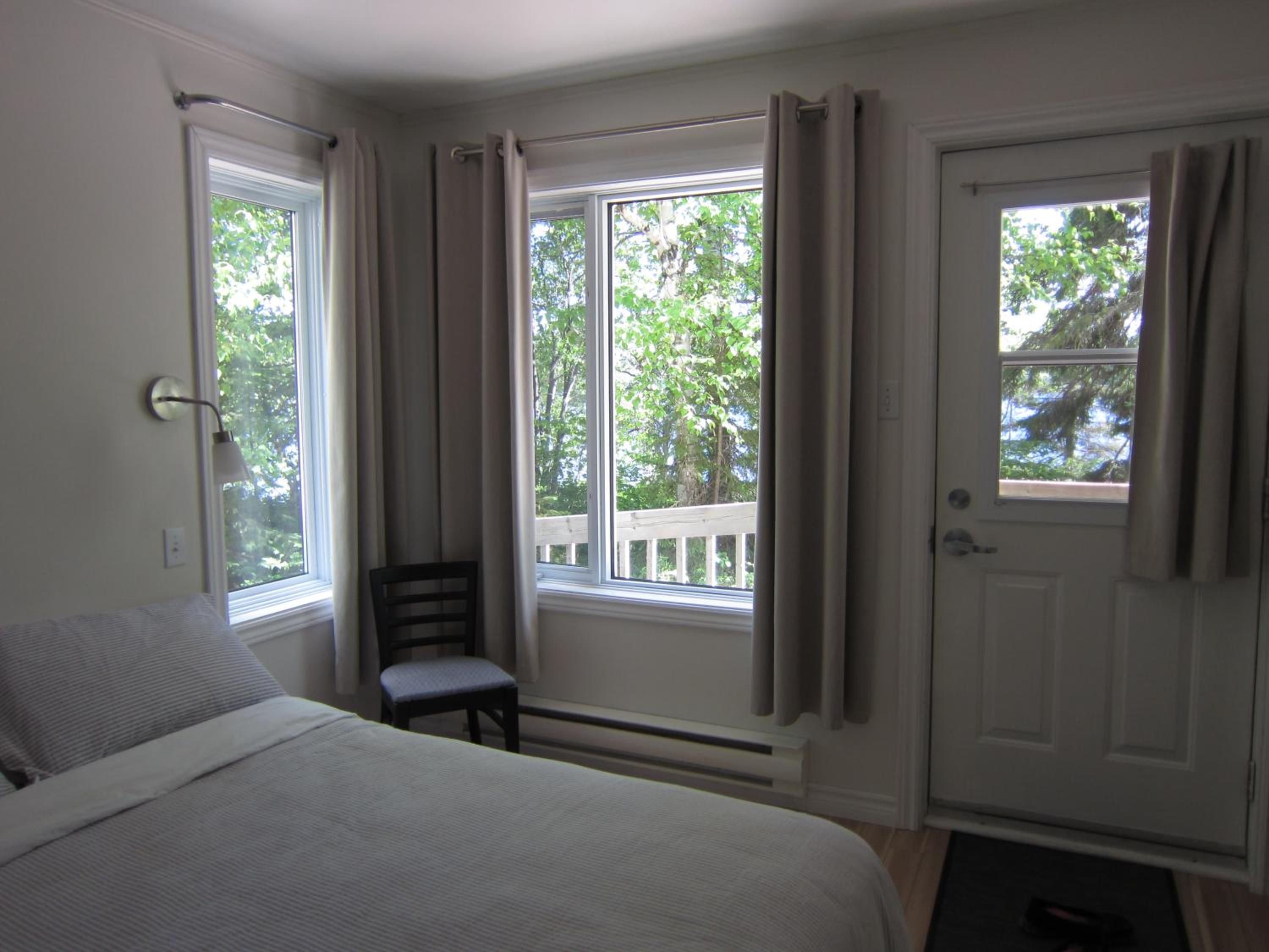Triple Room with Private Bathroom photo 2
