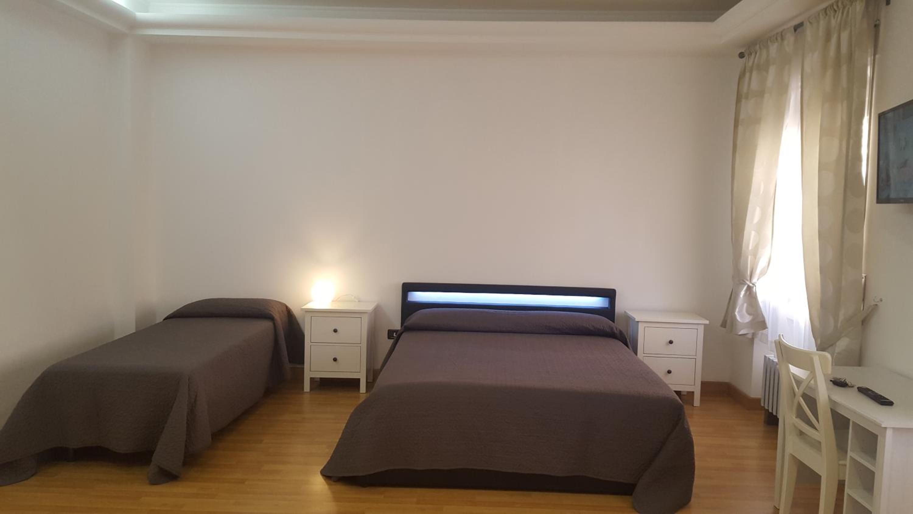 Quadruple Room - Photo 13