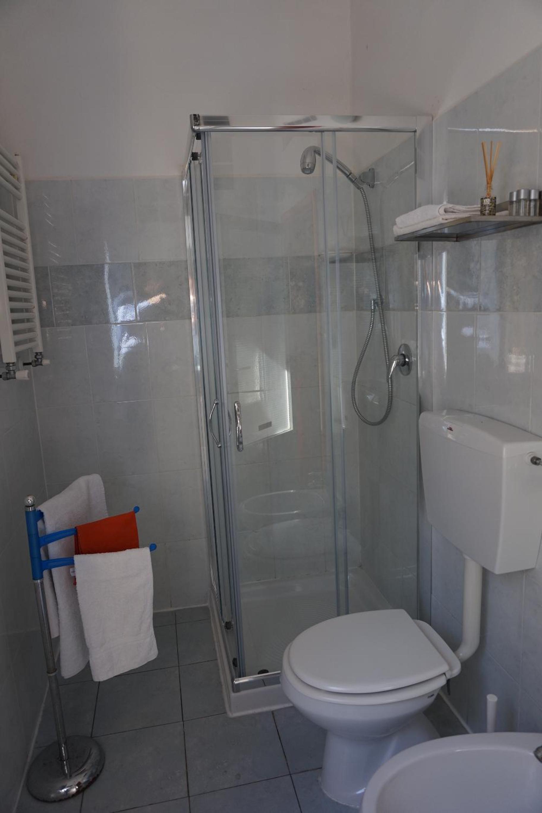 Triple Room with Private External Bathroom photo 2