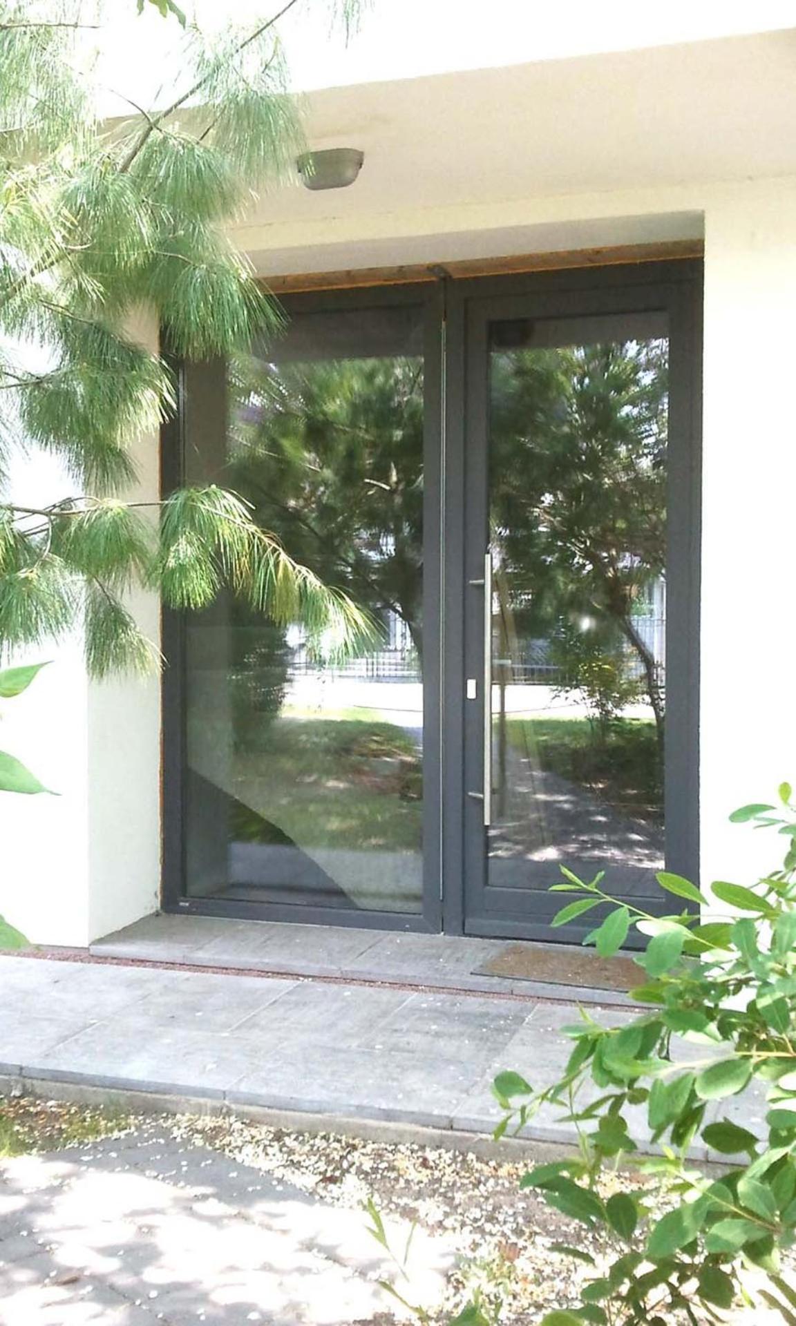 Apartment with Lake View photo 3