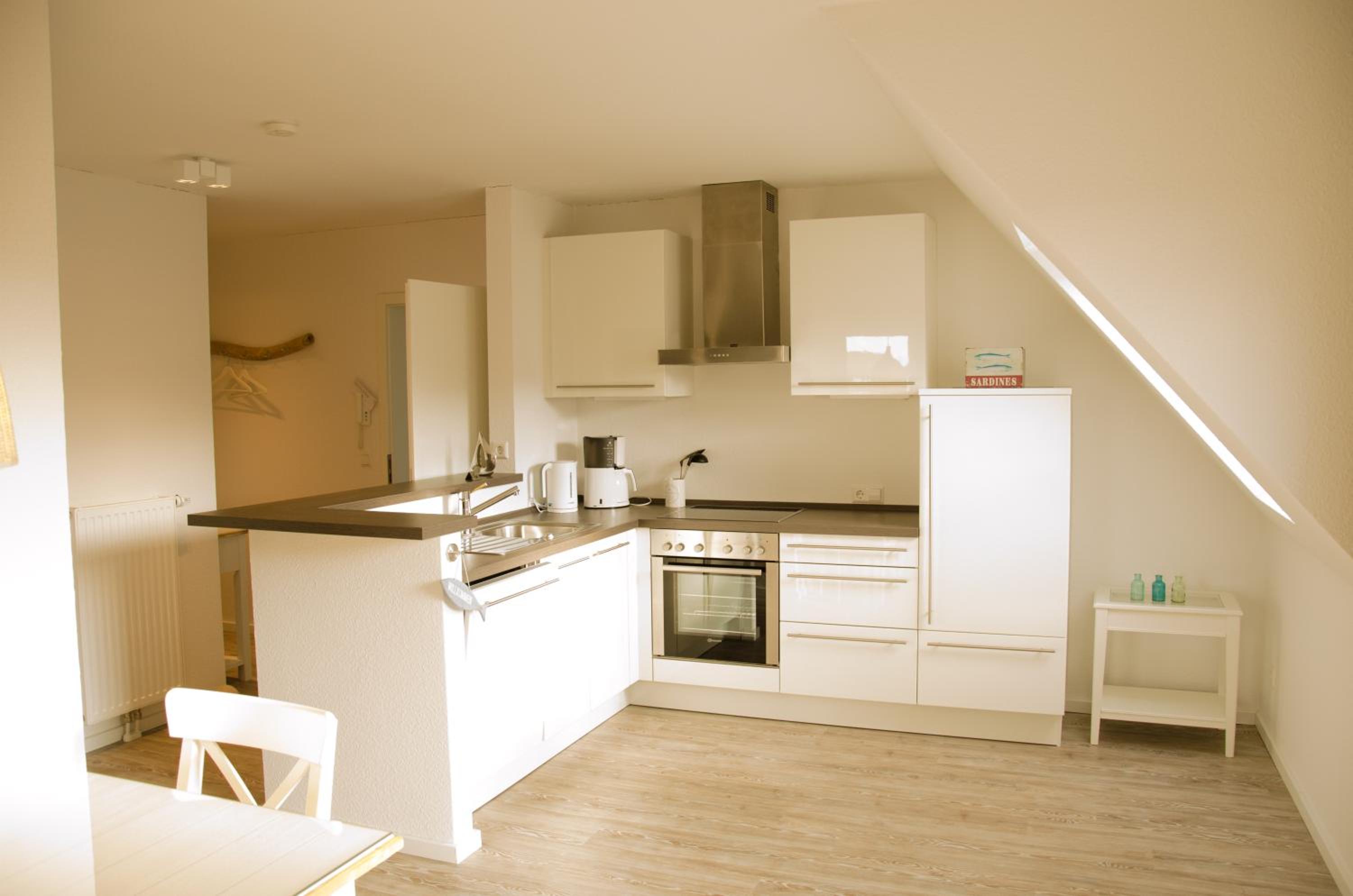 Apartment with Balcony photo 2