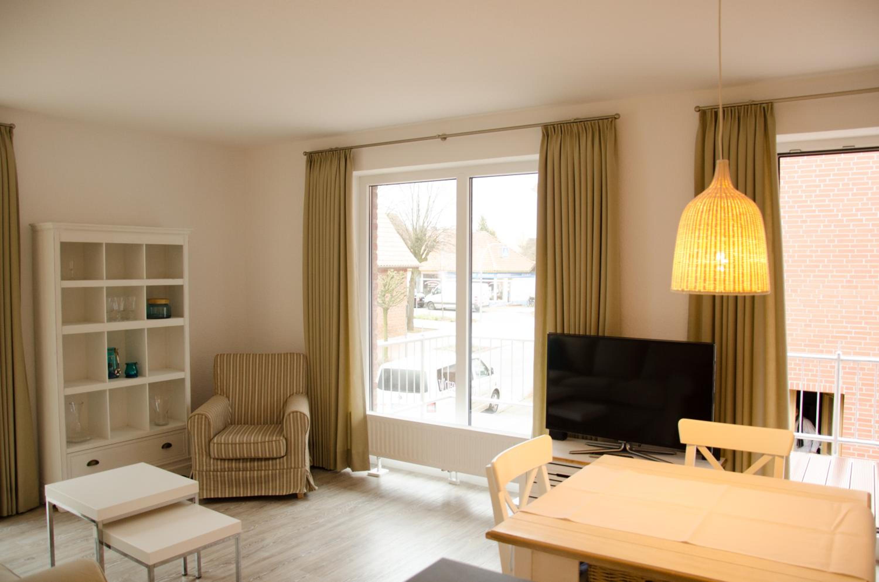 Apartment with Balcony photo 3
