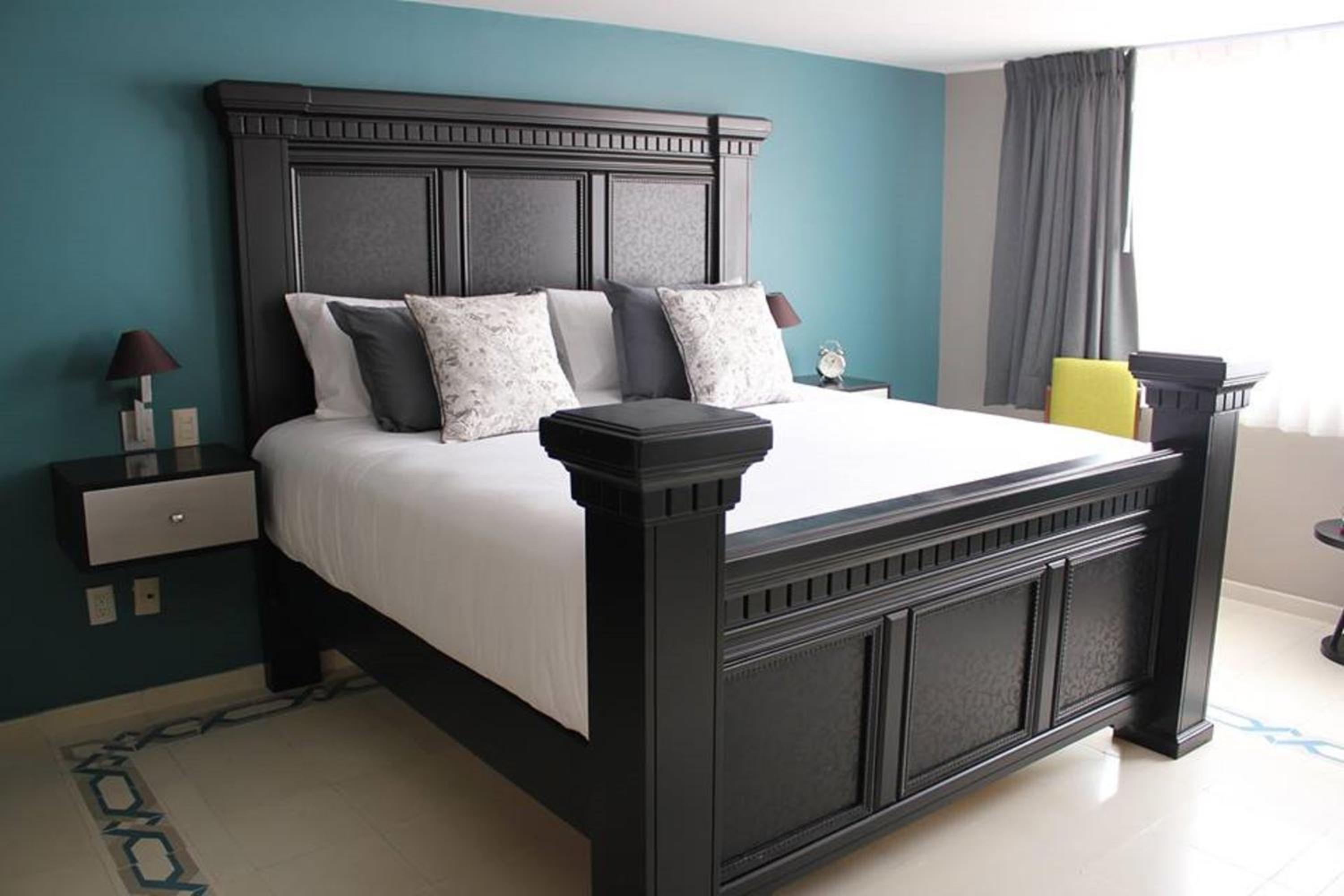 Grand Deluxe Room
