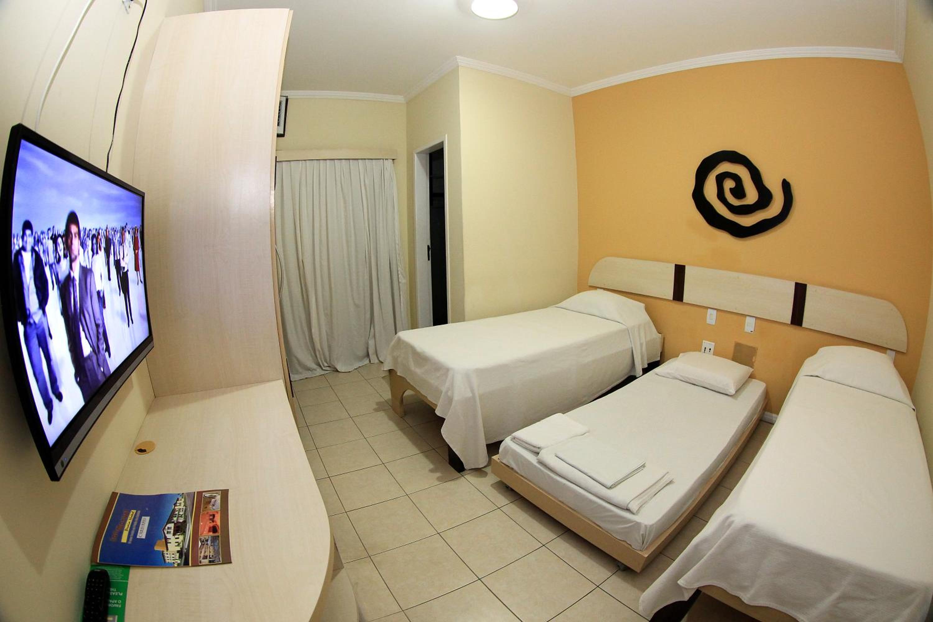 Deluxe Triple Room photo 2