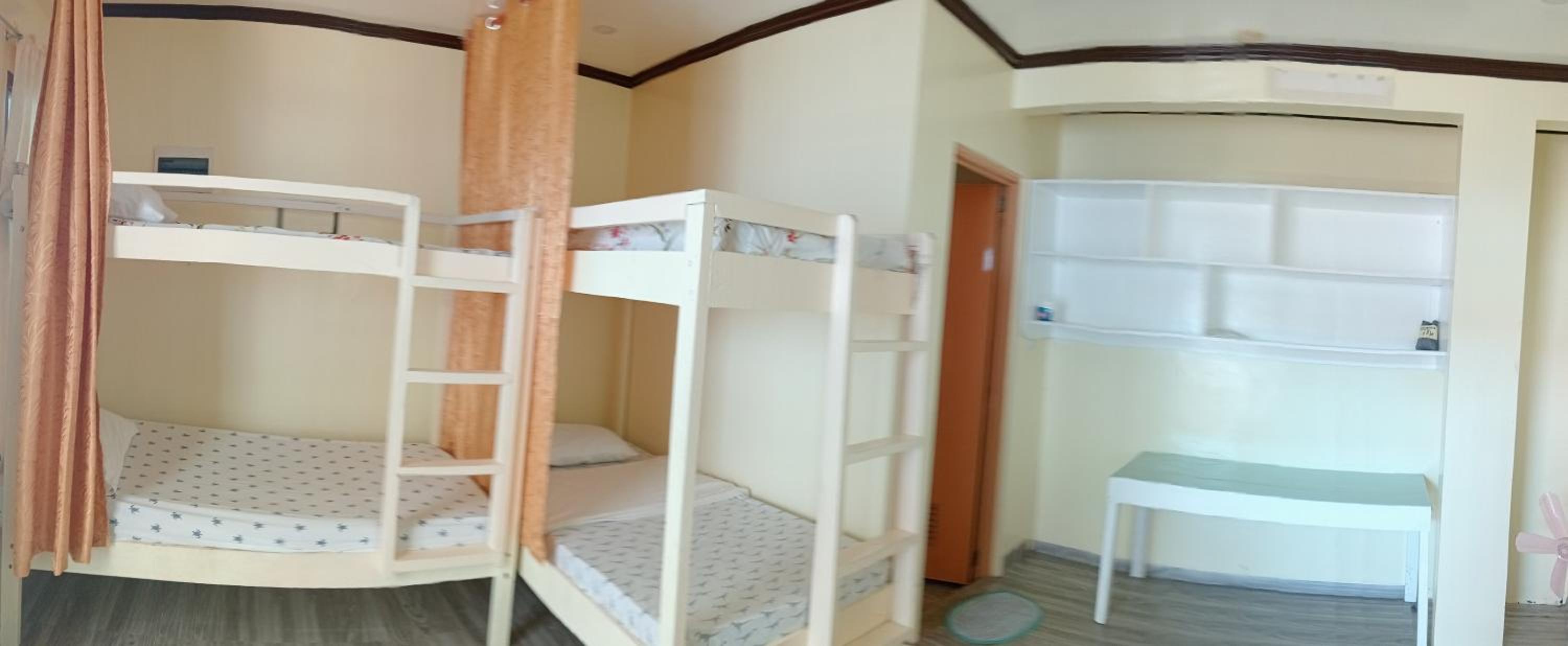 4-Bed Mixed Dormitory Room photo 1