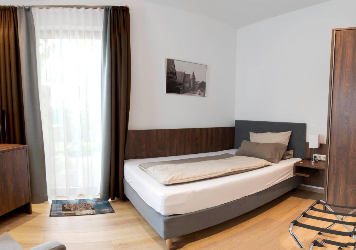 Large Single Room