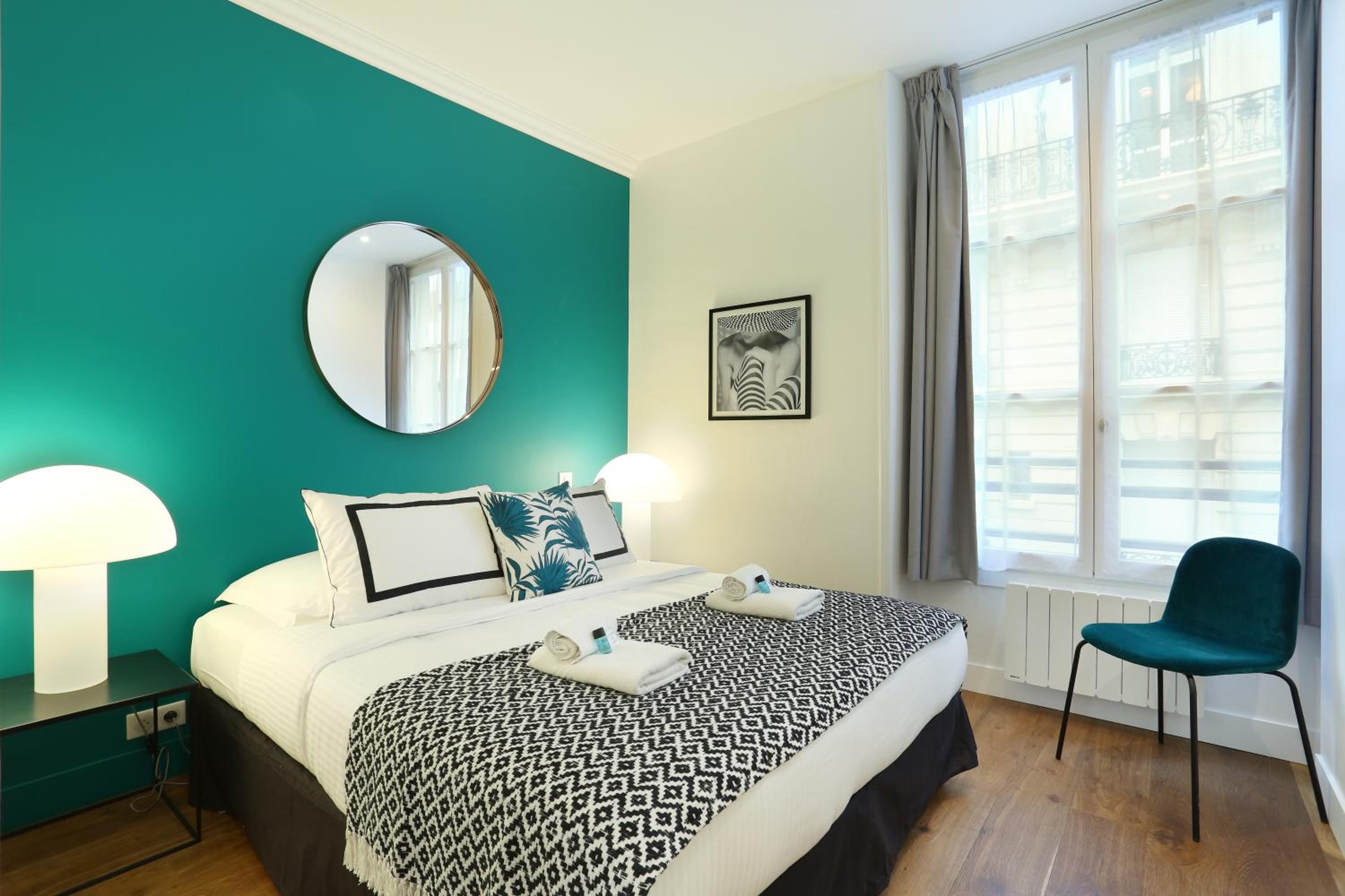 Apartment photo 2