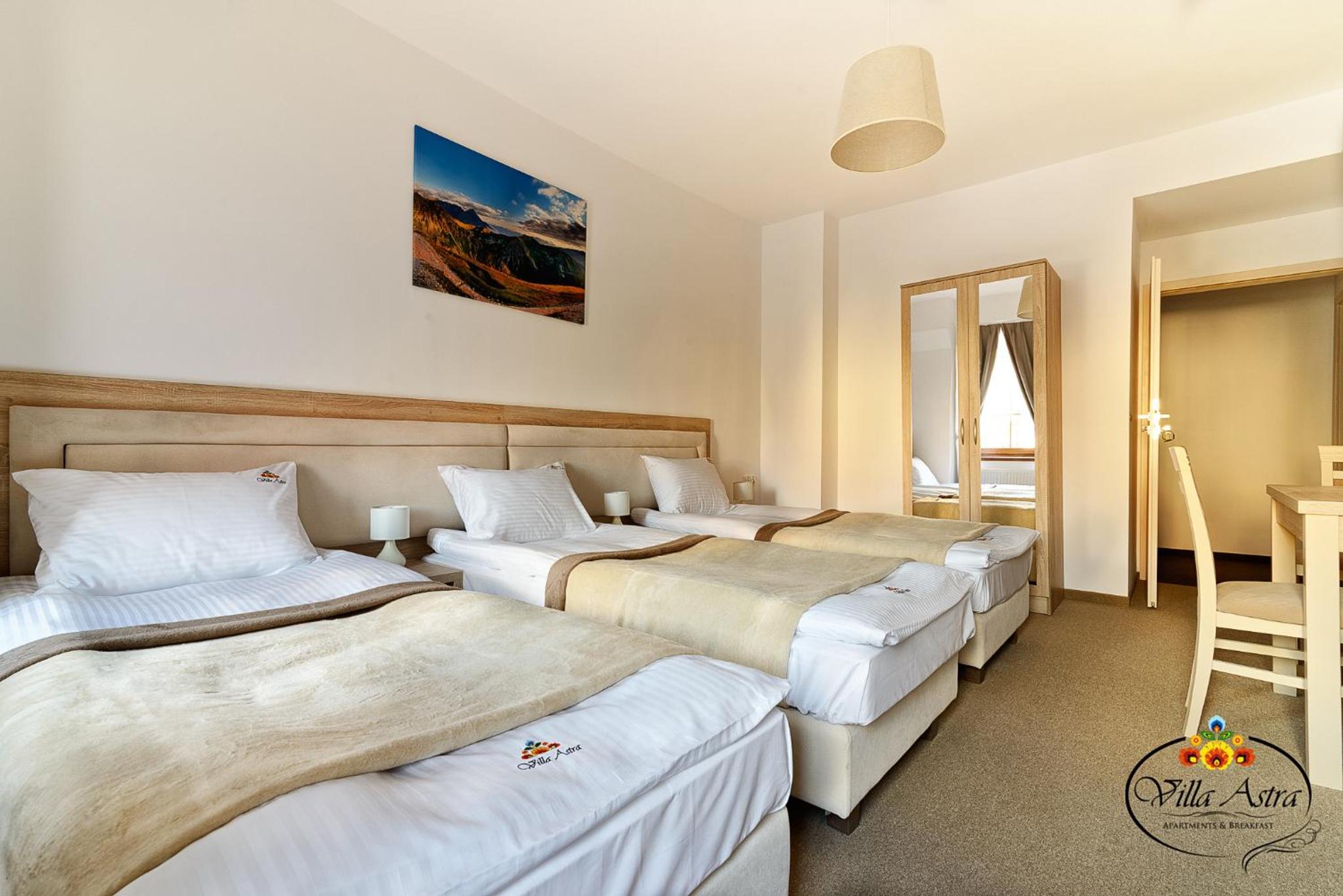 Triple Room - Photo 1