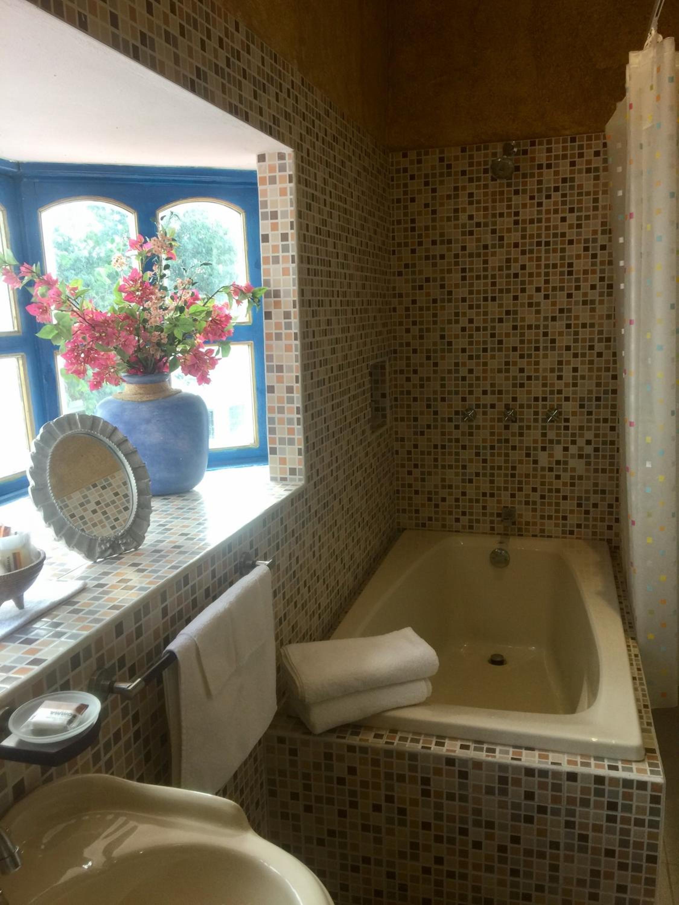 Deluxe King Room photo 2