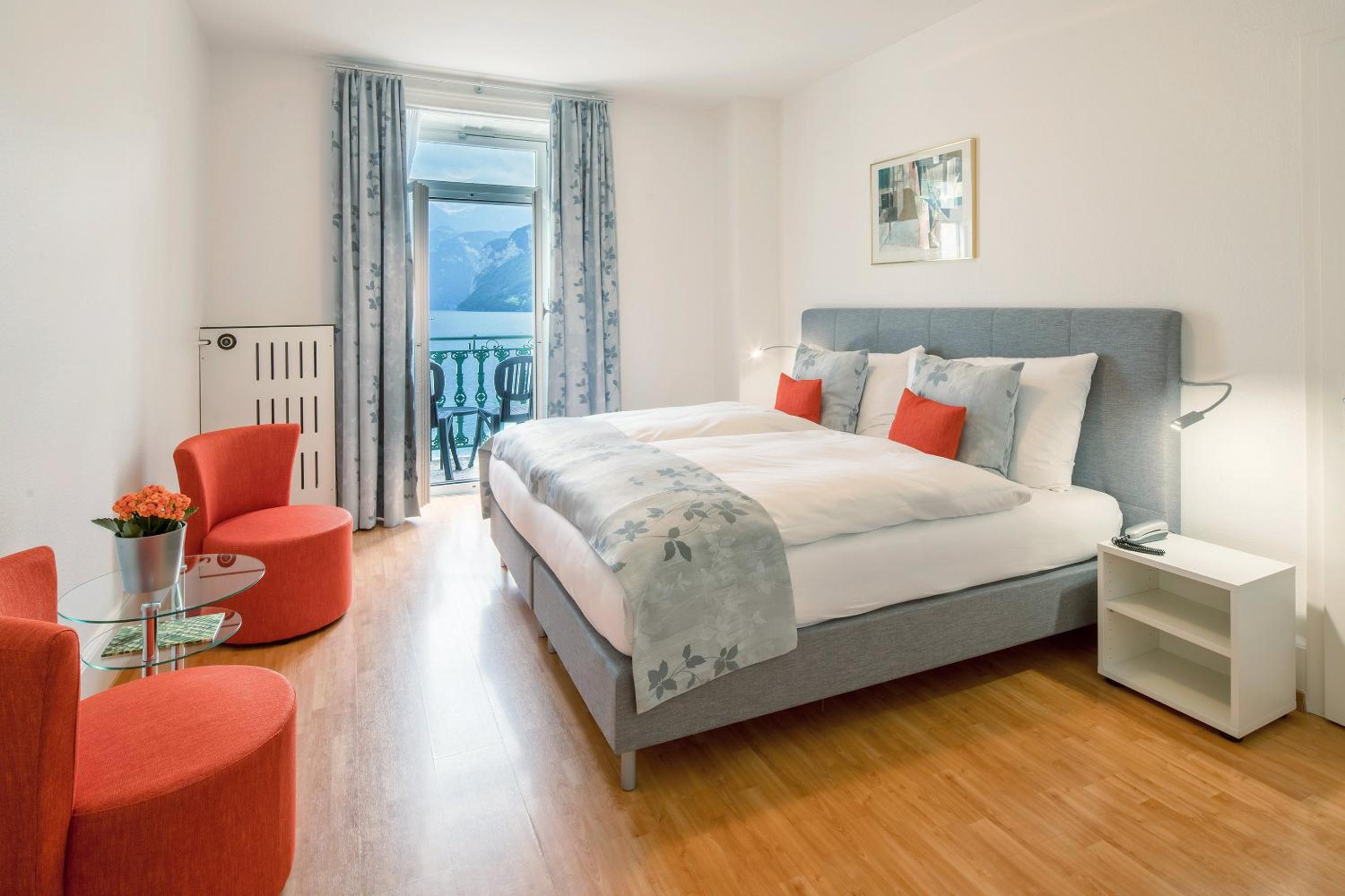 Superior Double Room with Balcony and Lake View - Photo 13