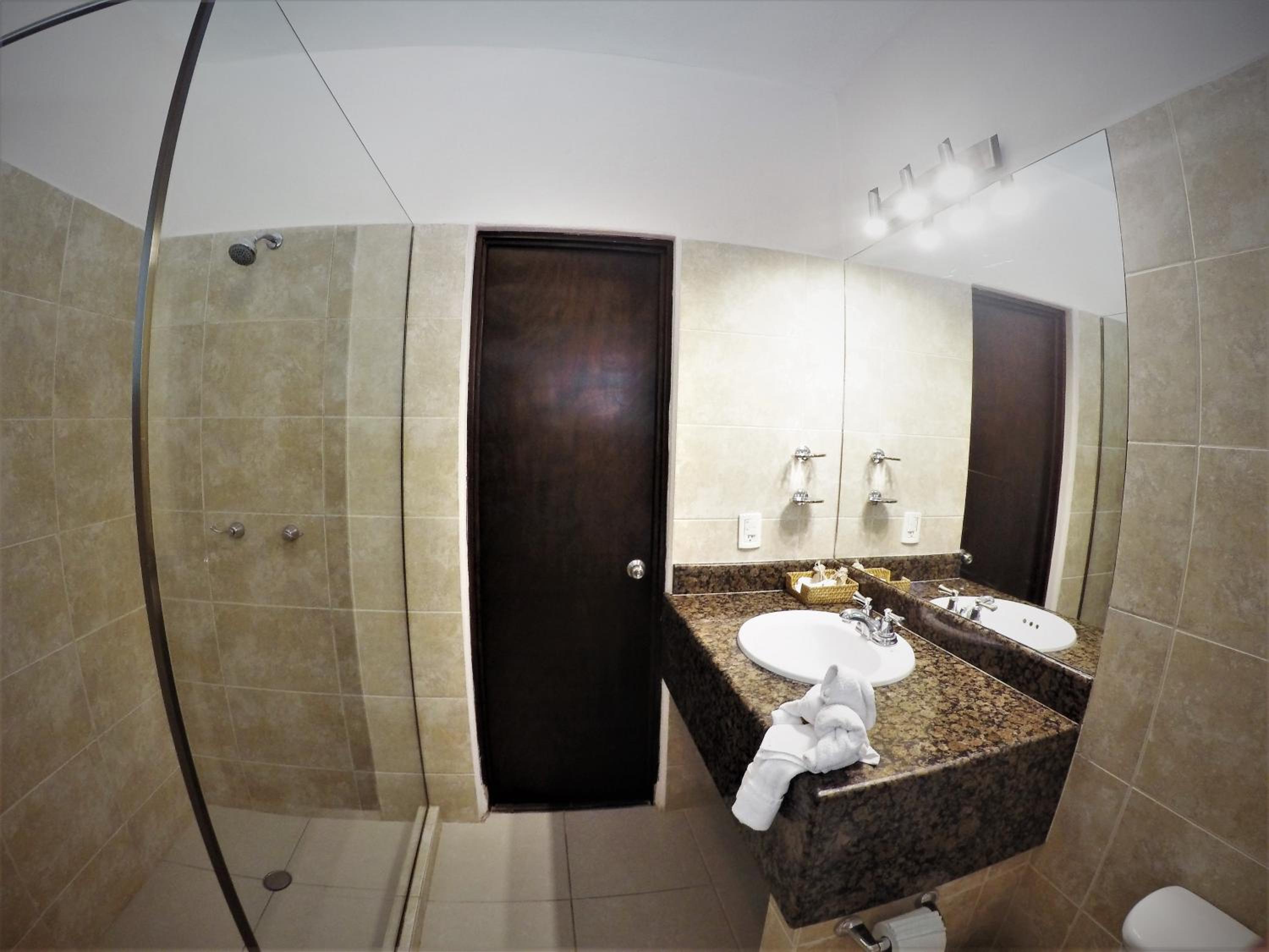 Deluxe Room - Photo 41