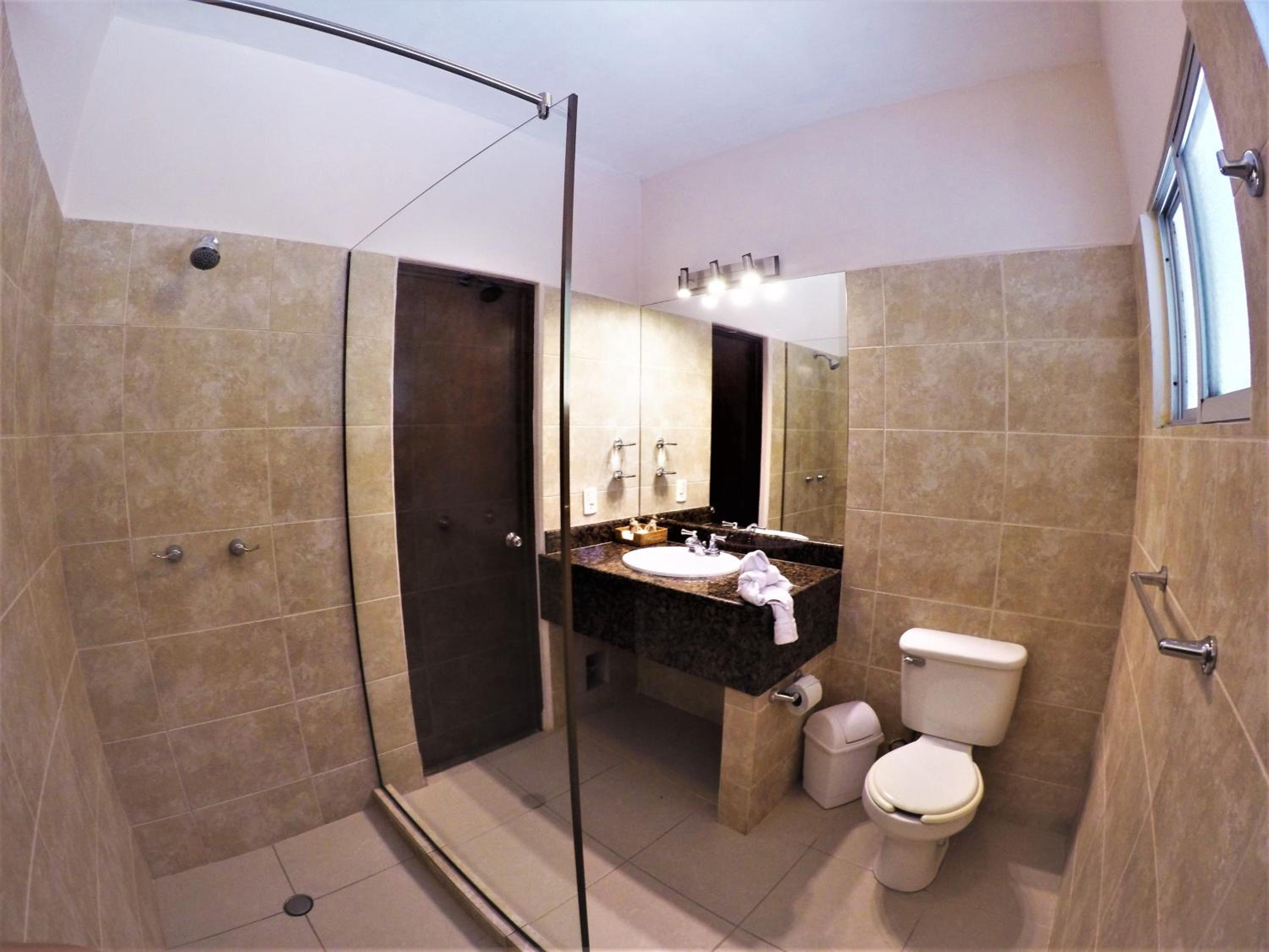 Deluxe Room - Photo 40