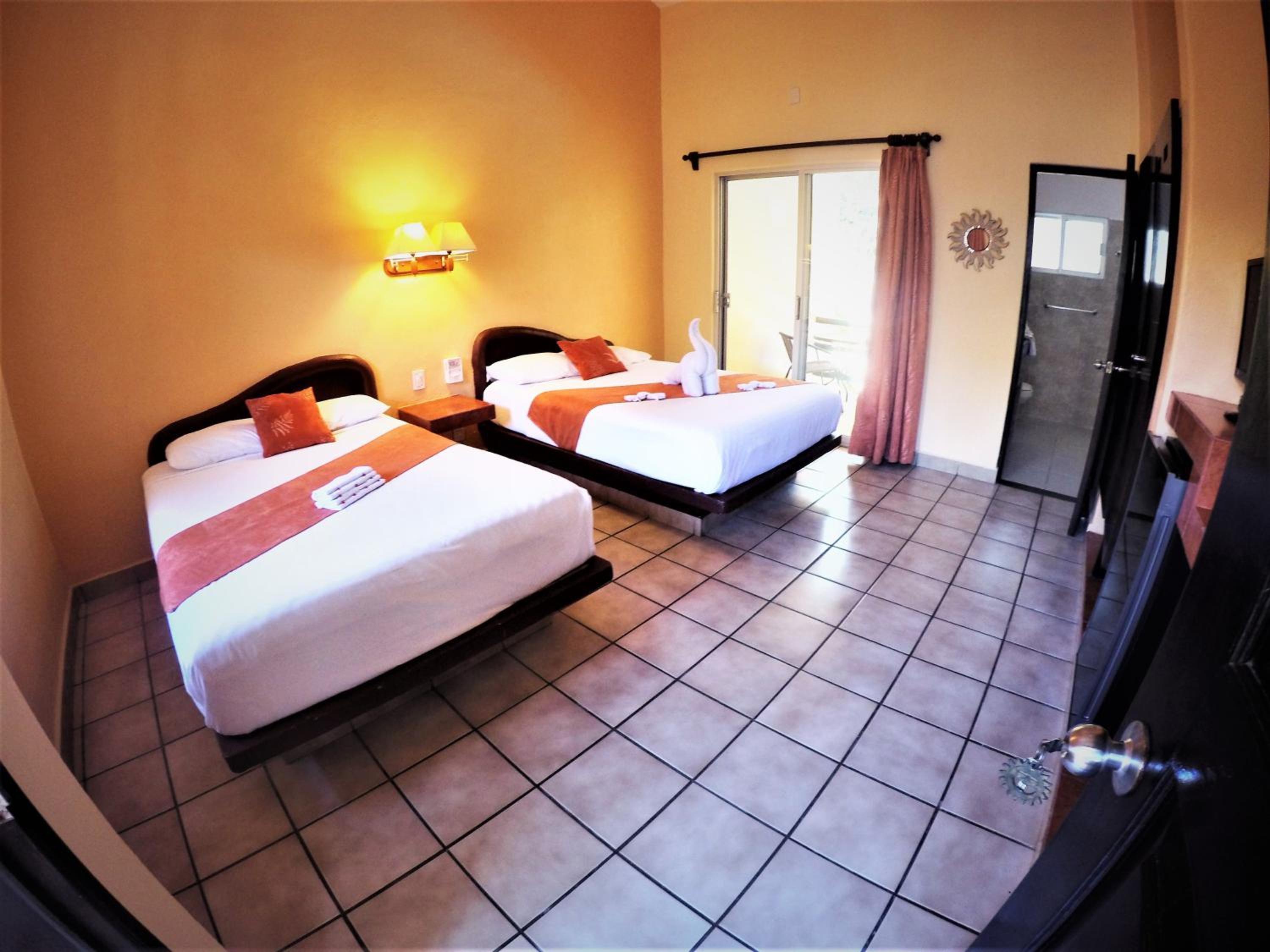 Standard Room - Photo 10