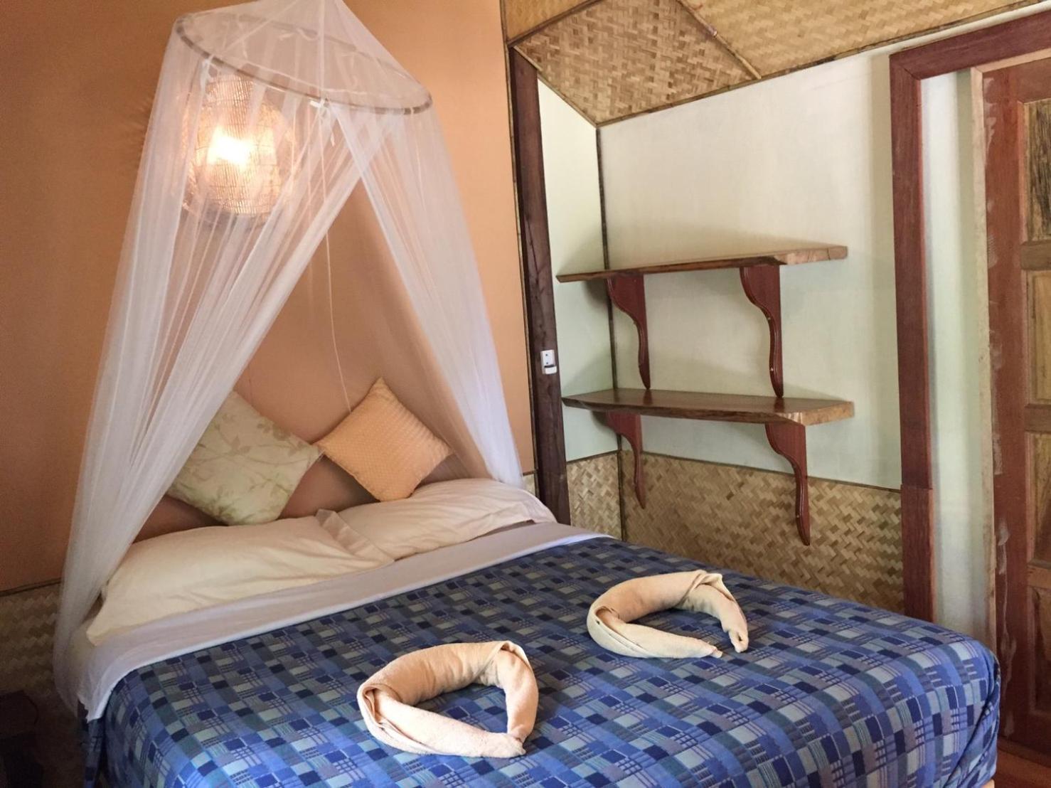 Family Room with Sea View & Air-Conditioning photo 3