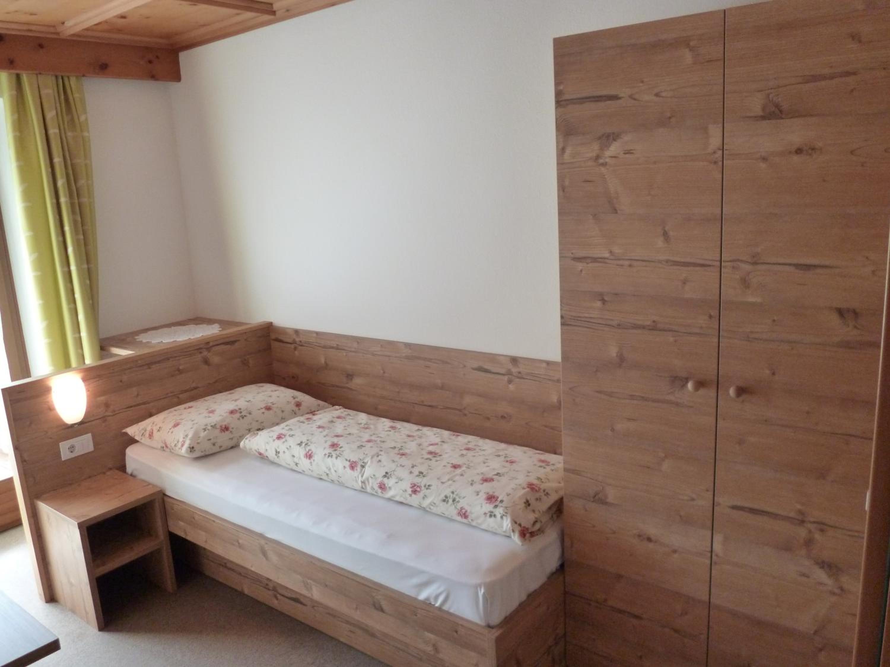 Single Room photo 2