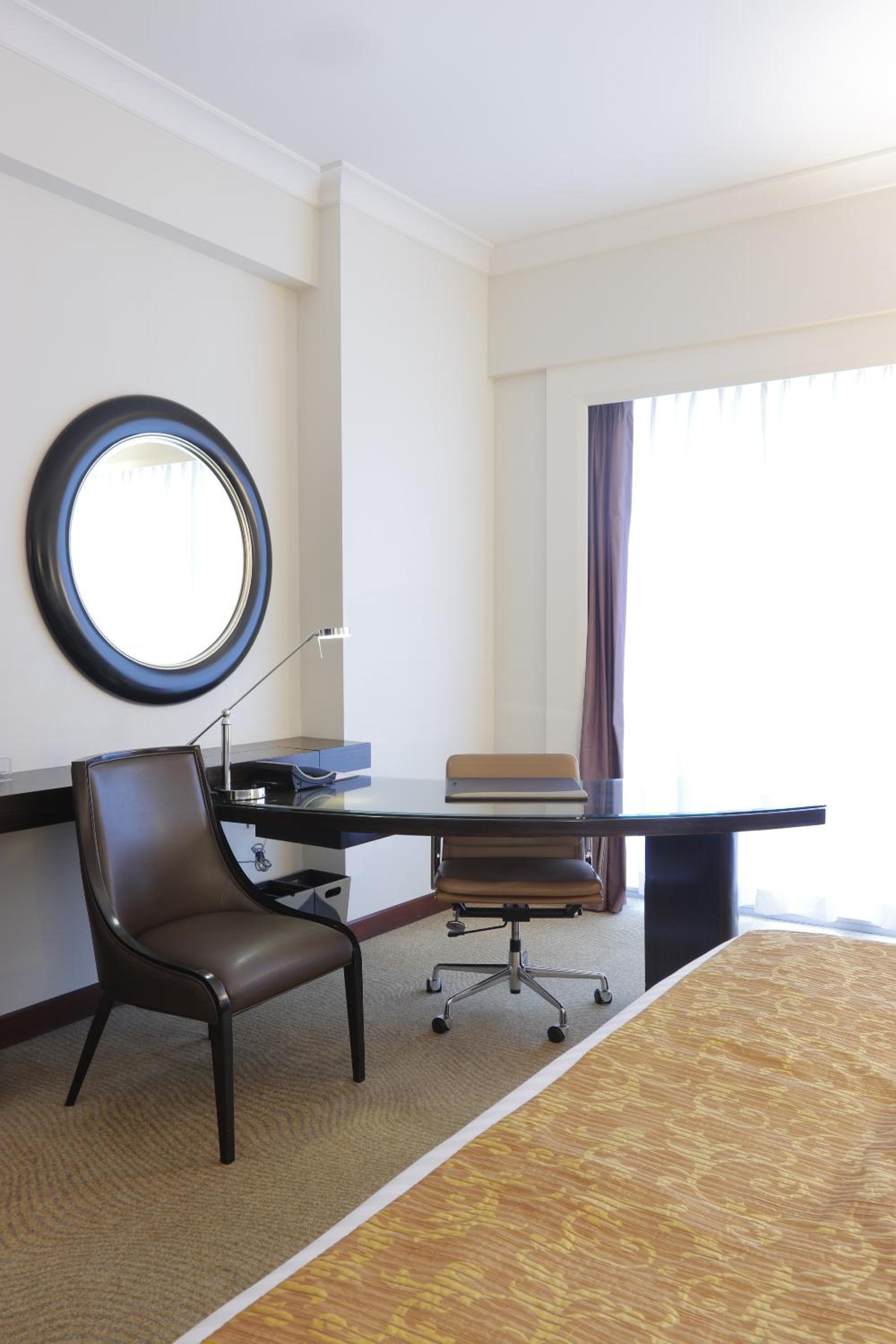 Fairmont Room King photo 3