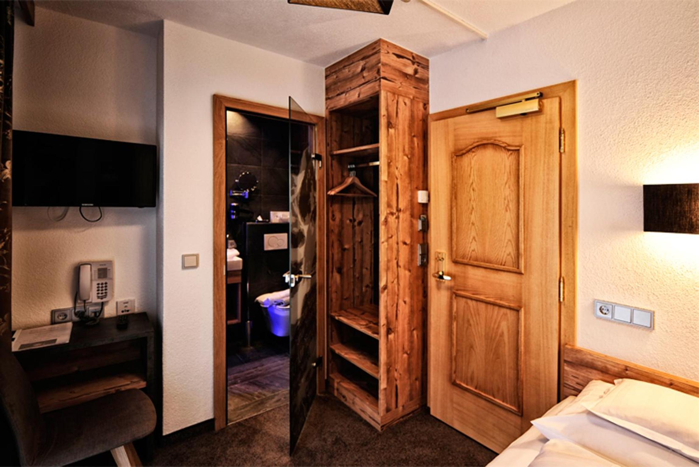 Deluxe Single Room