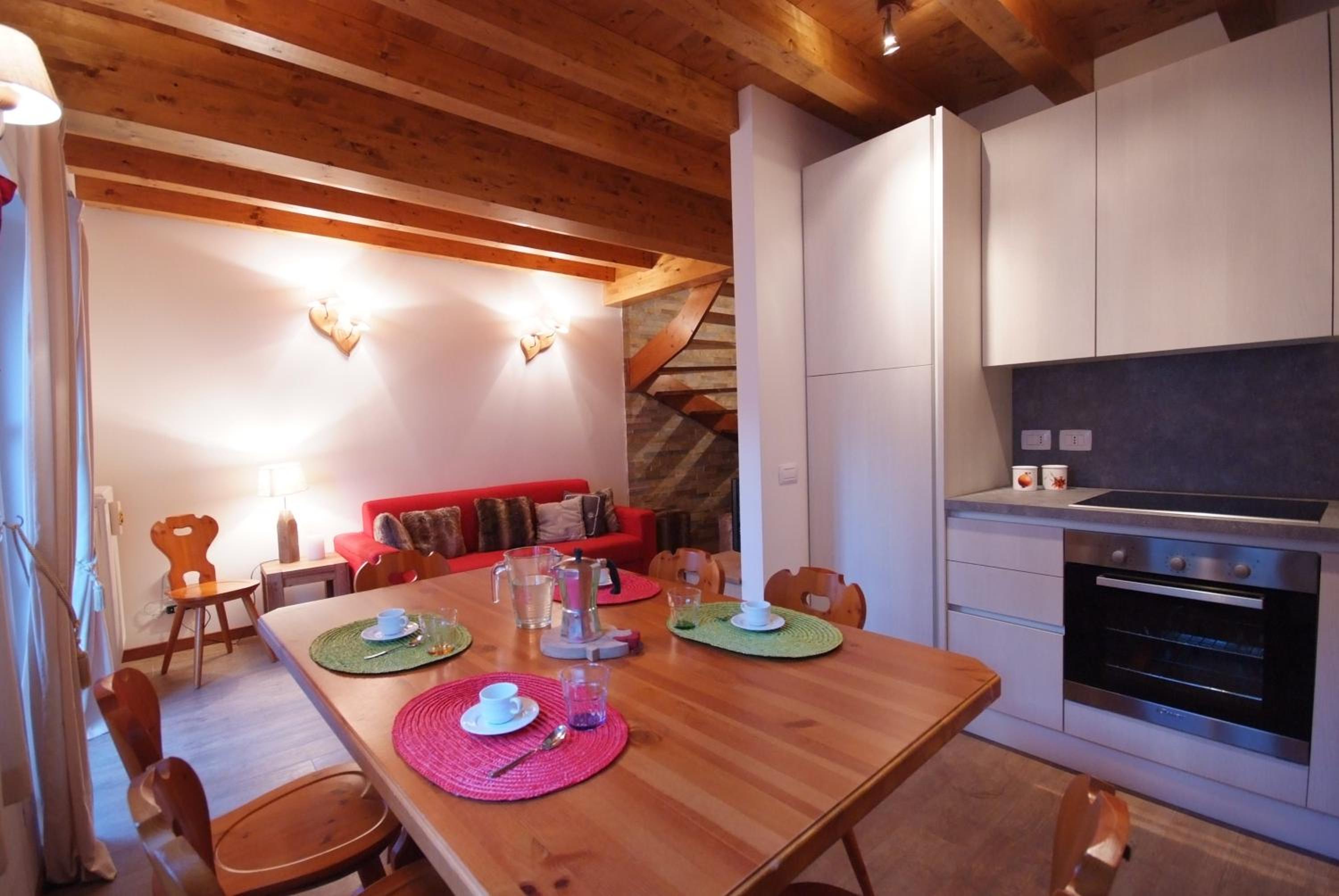 Apartment - Split Level photo 3