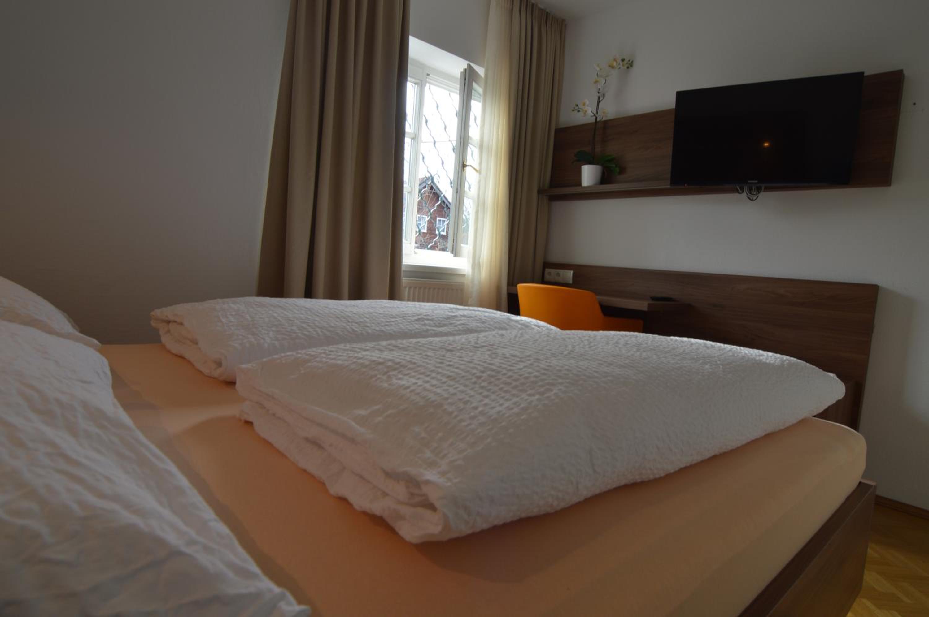 Apartment with Balcony - Photo 1