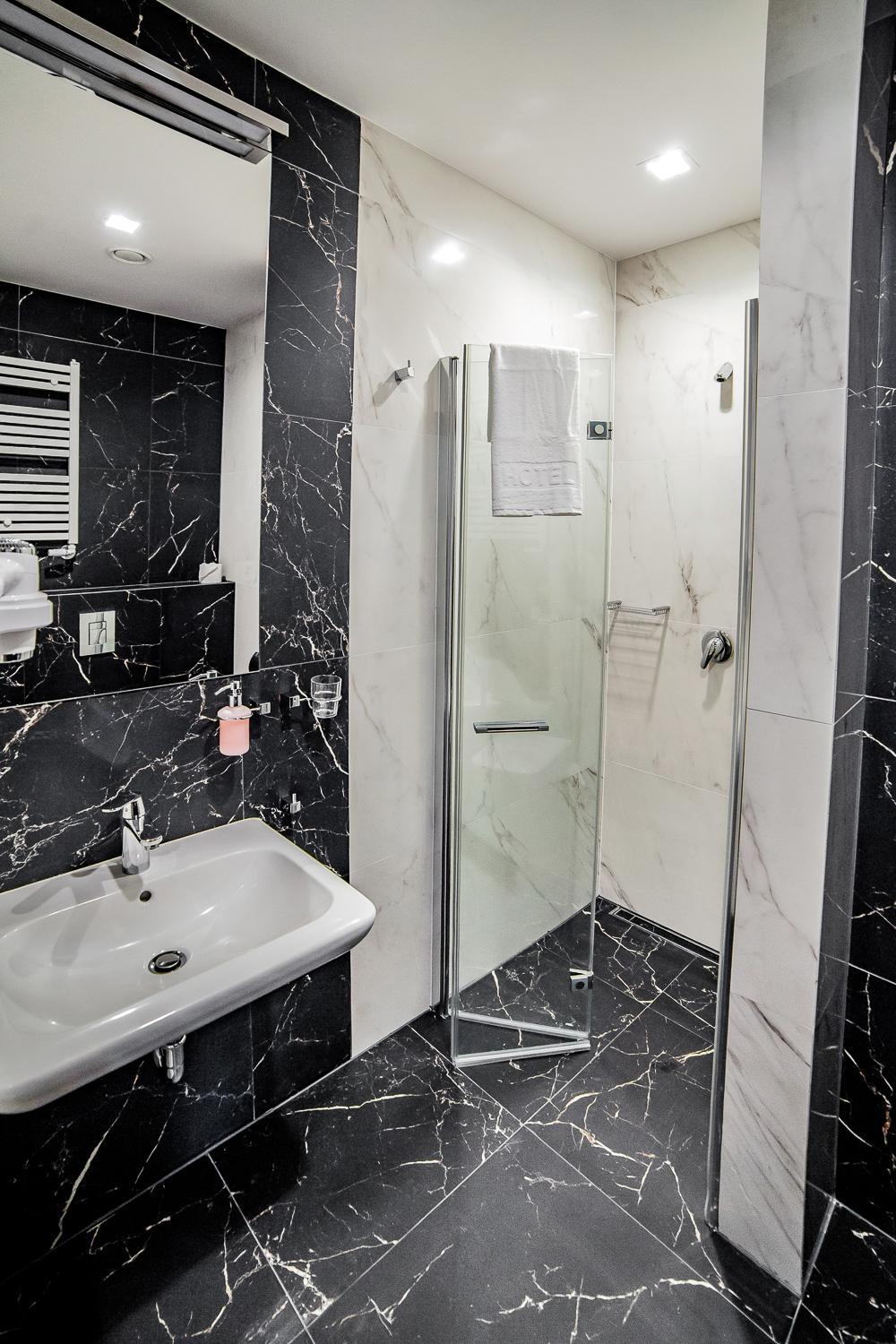 Deluxe Family Suite photo 2