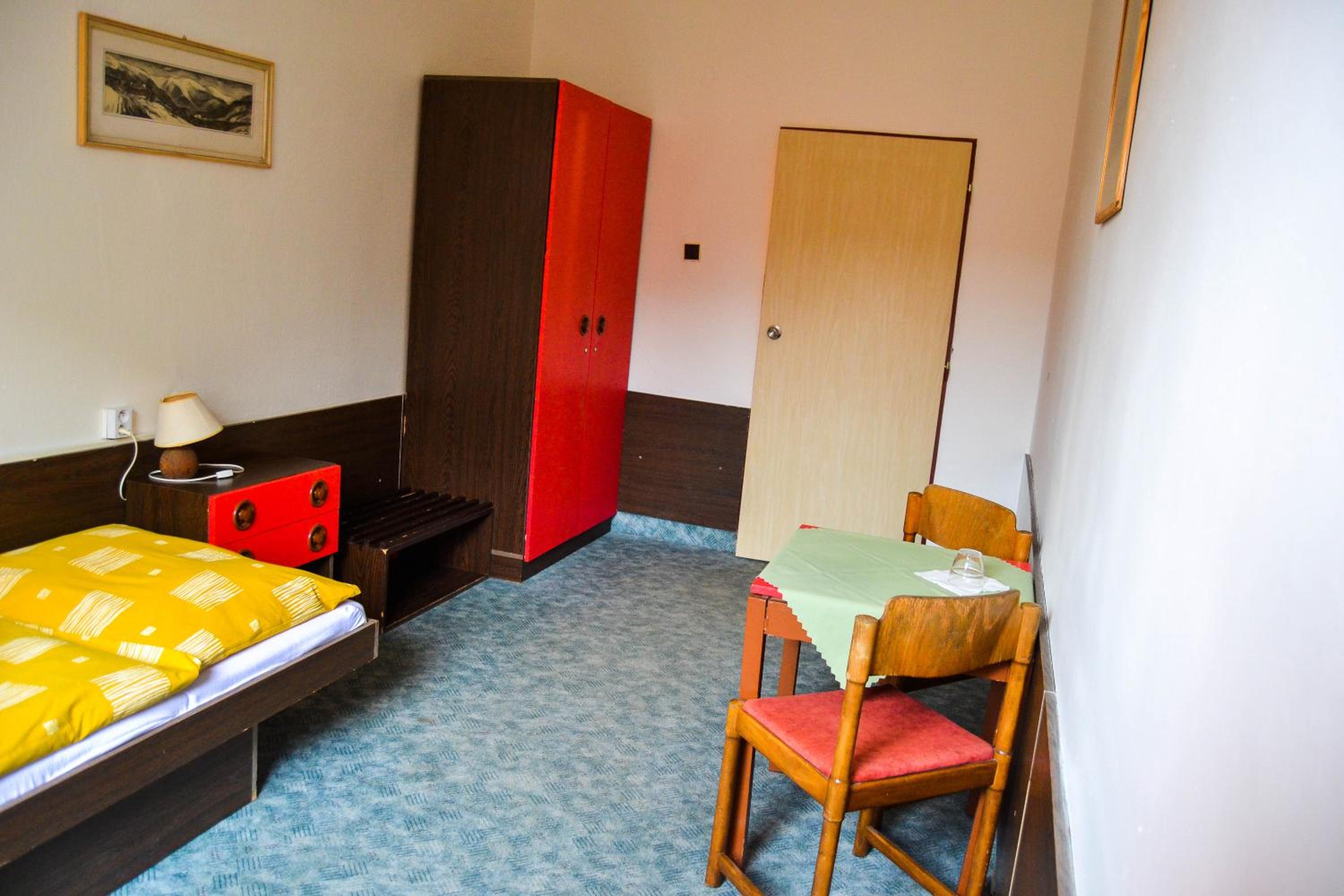 Single Room