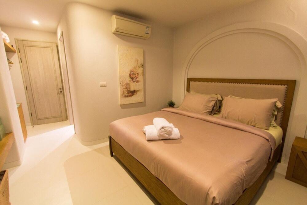 Two-Bedroom Apartment - Photo 48