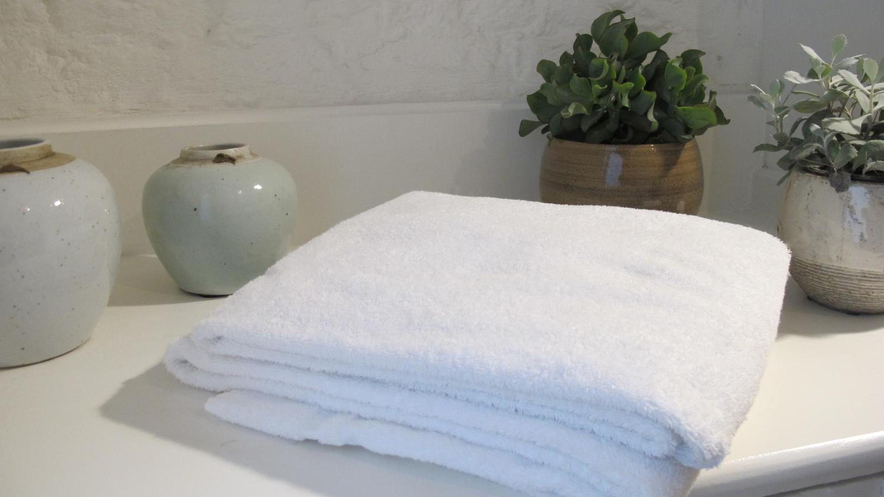 Double Room with Private Bathroom - Photo 9