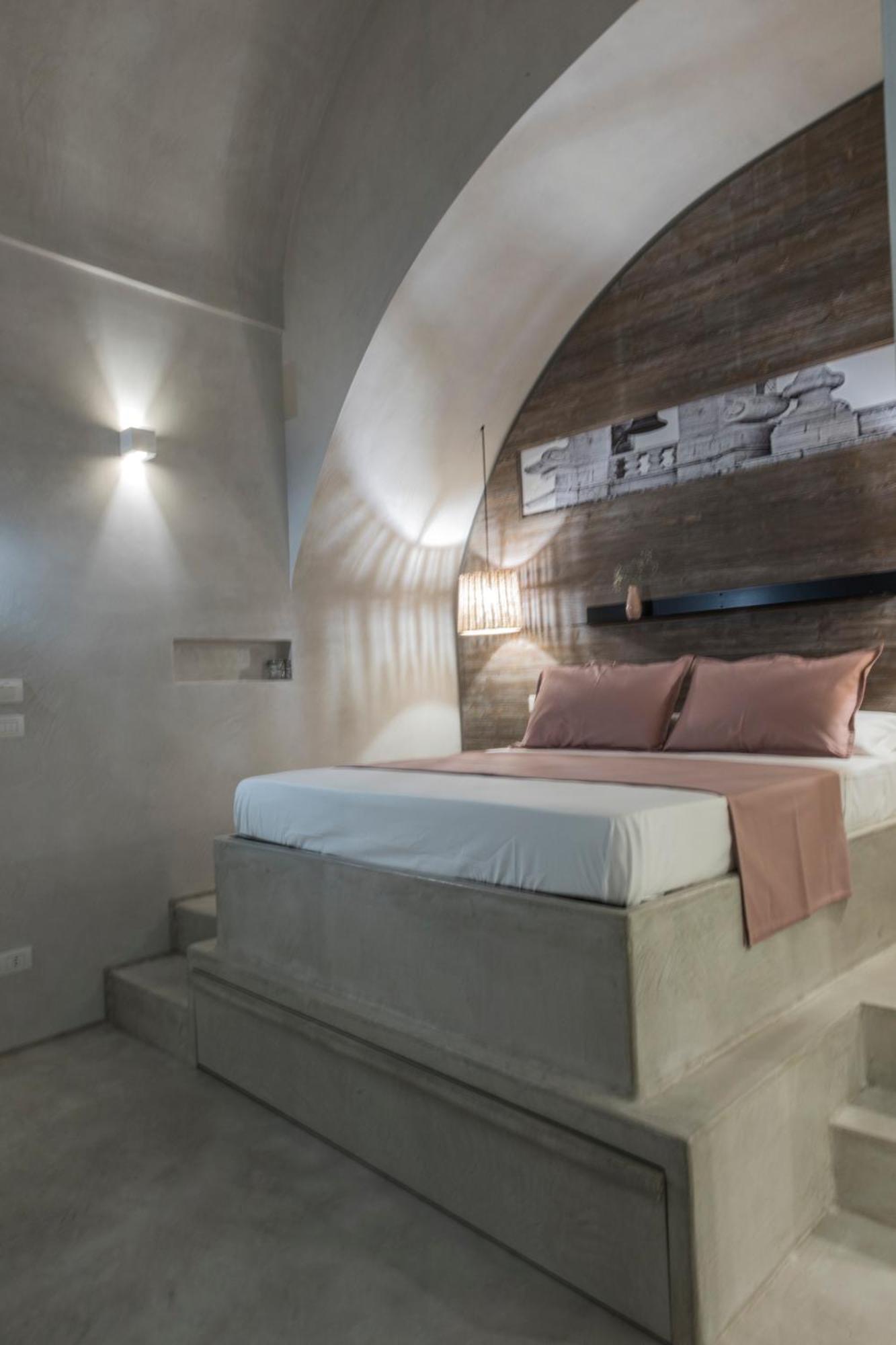Deluxe Room (2 Adults + 1 Child) photo 2