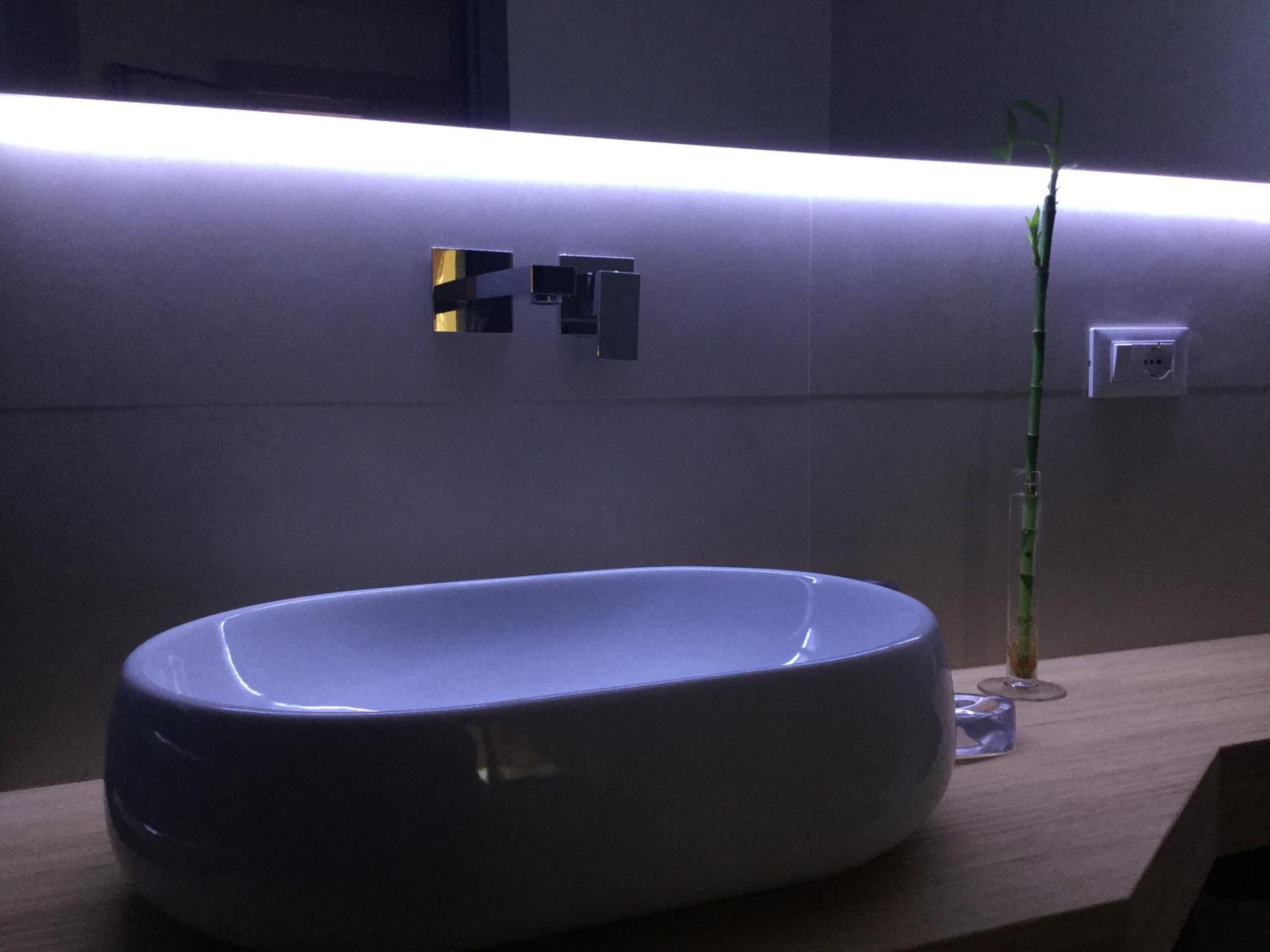 King Room with Spa Bath in the Room photo 3