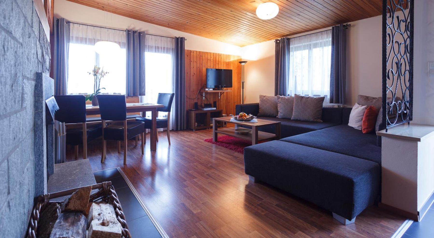 Apartment with Terrace photo 3