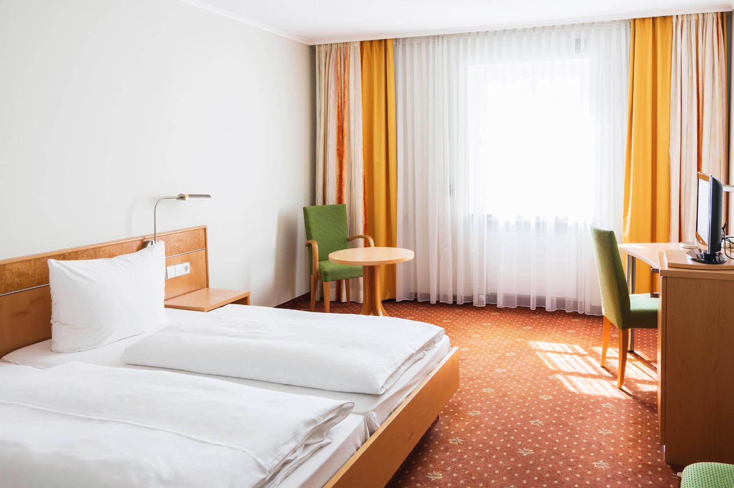 Classic Double Room - Photo 8