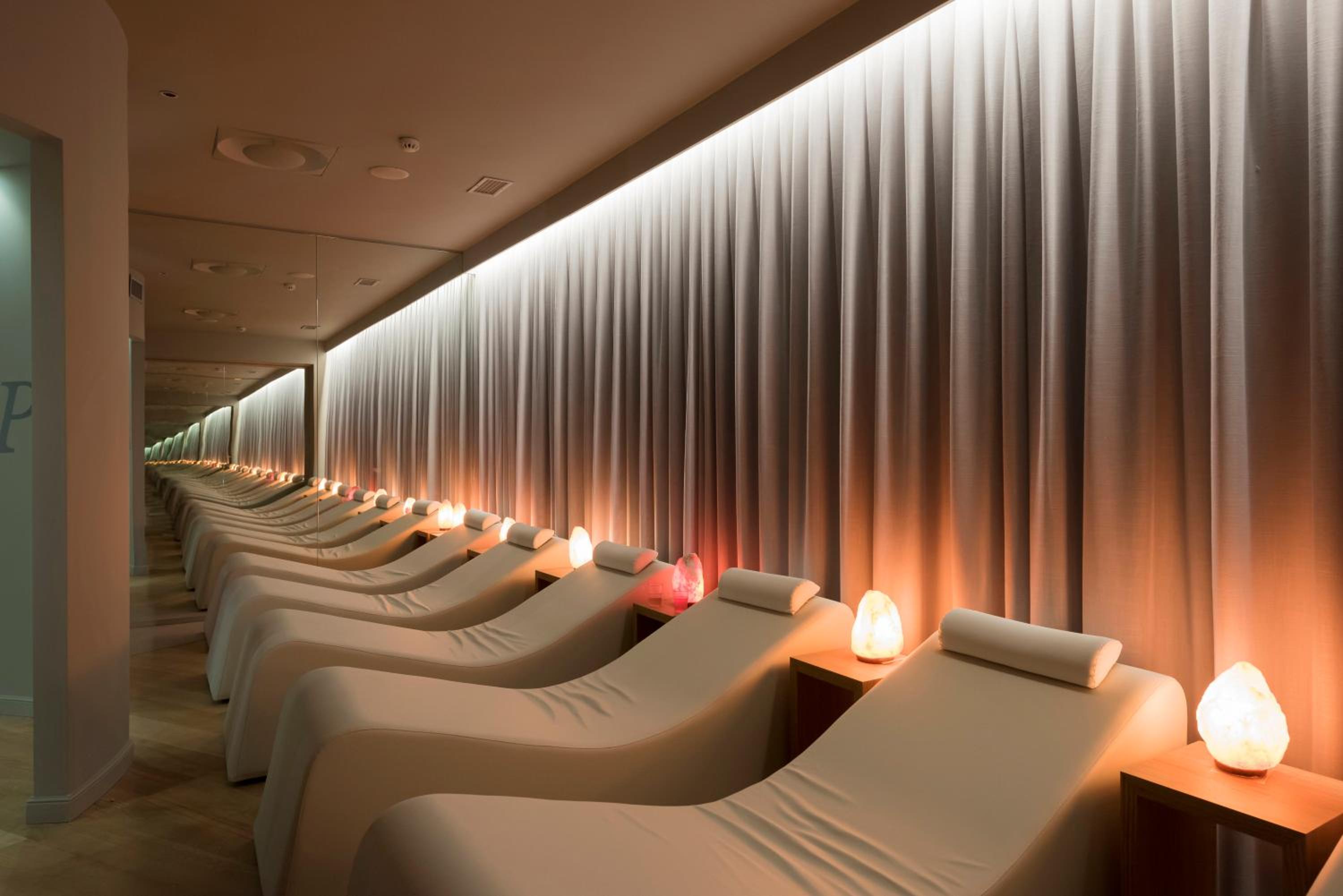 Deluxe Double Room with Spa Package