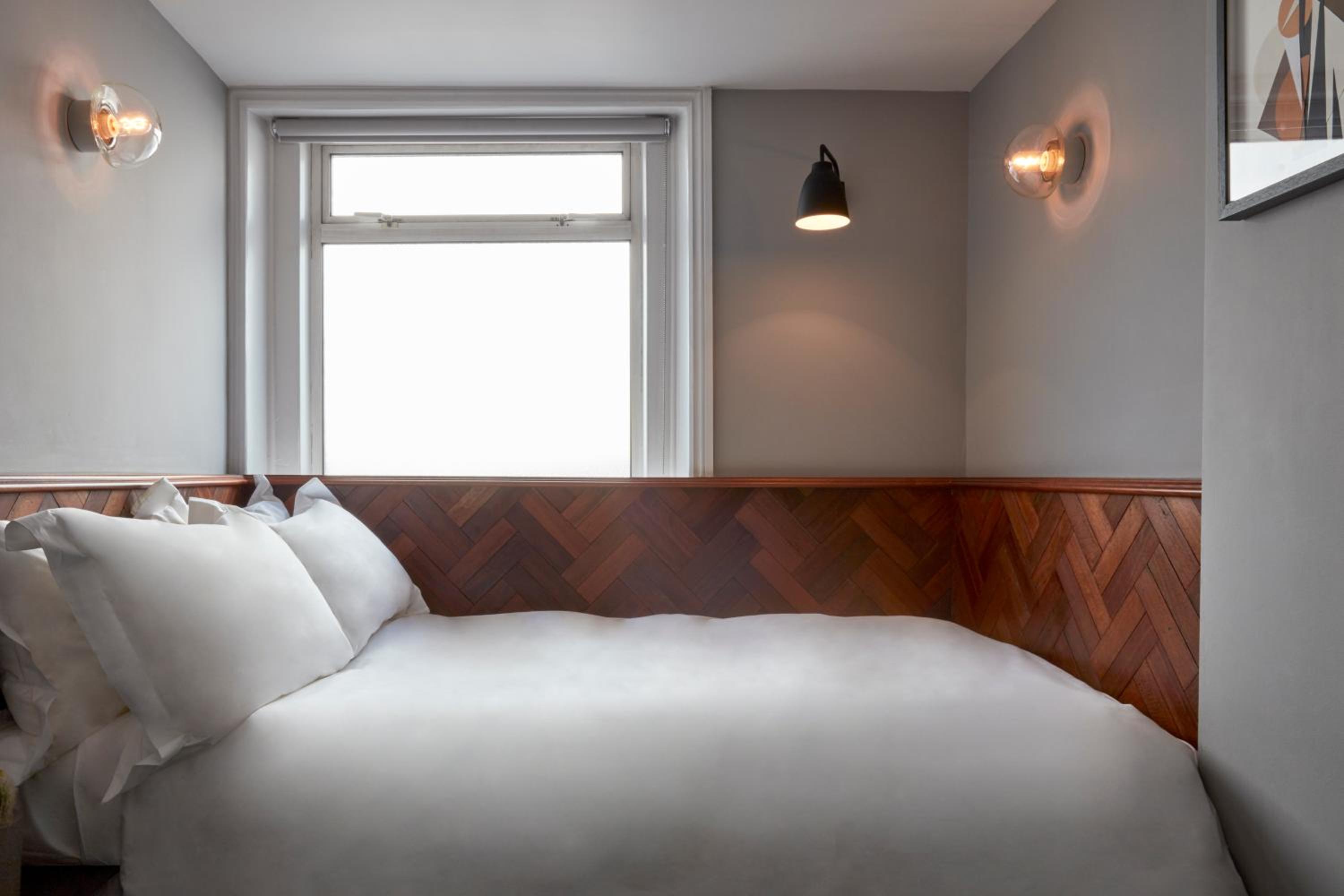 Small Double Room photo 1